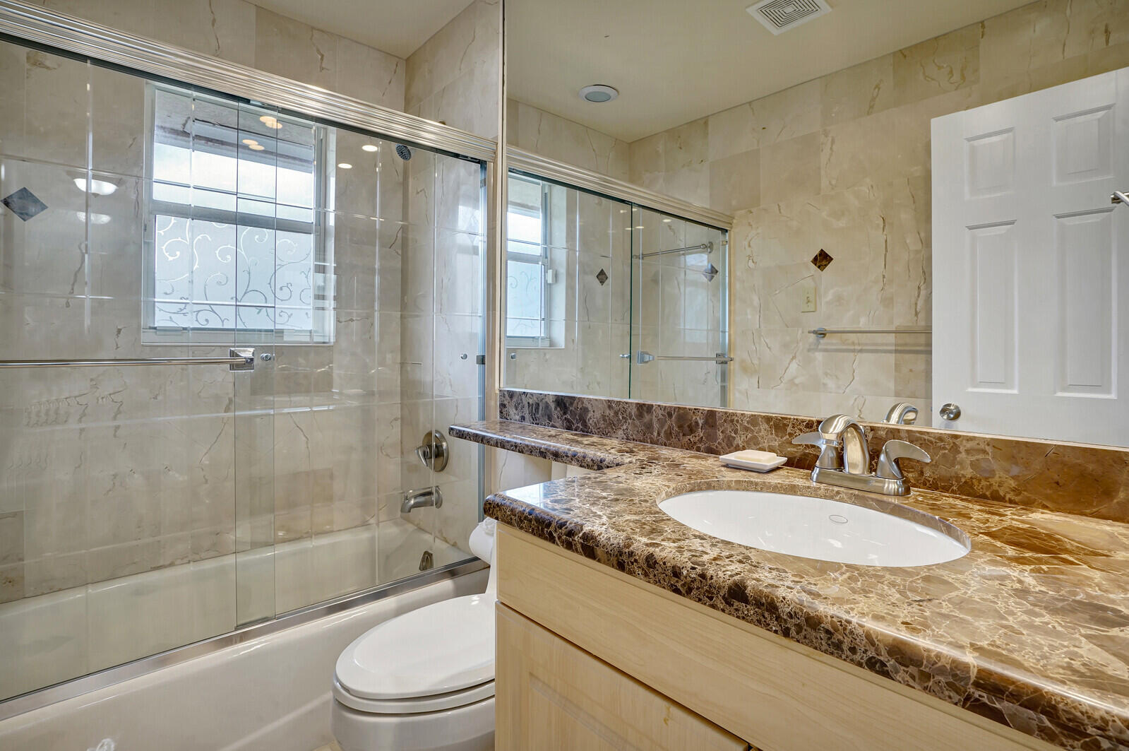 290 E Fern, Boca Raton FL 33432