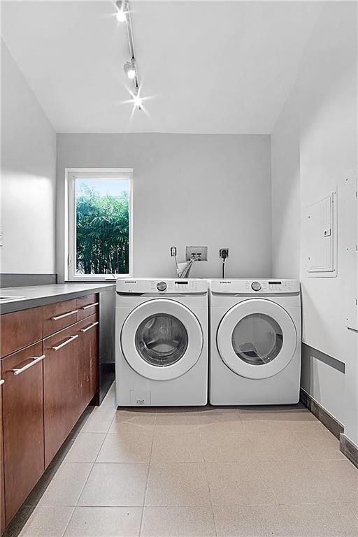 551 NE 53rd, Miami FL 33137