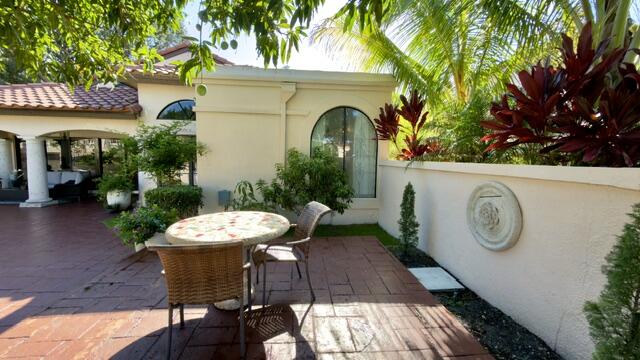 706 Via Genova, Deerfield Beach FL 33442