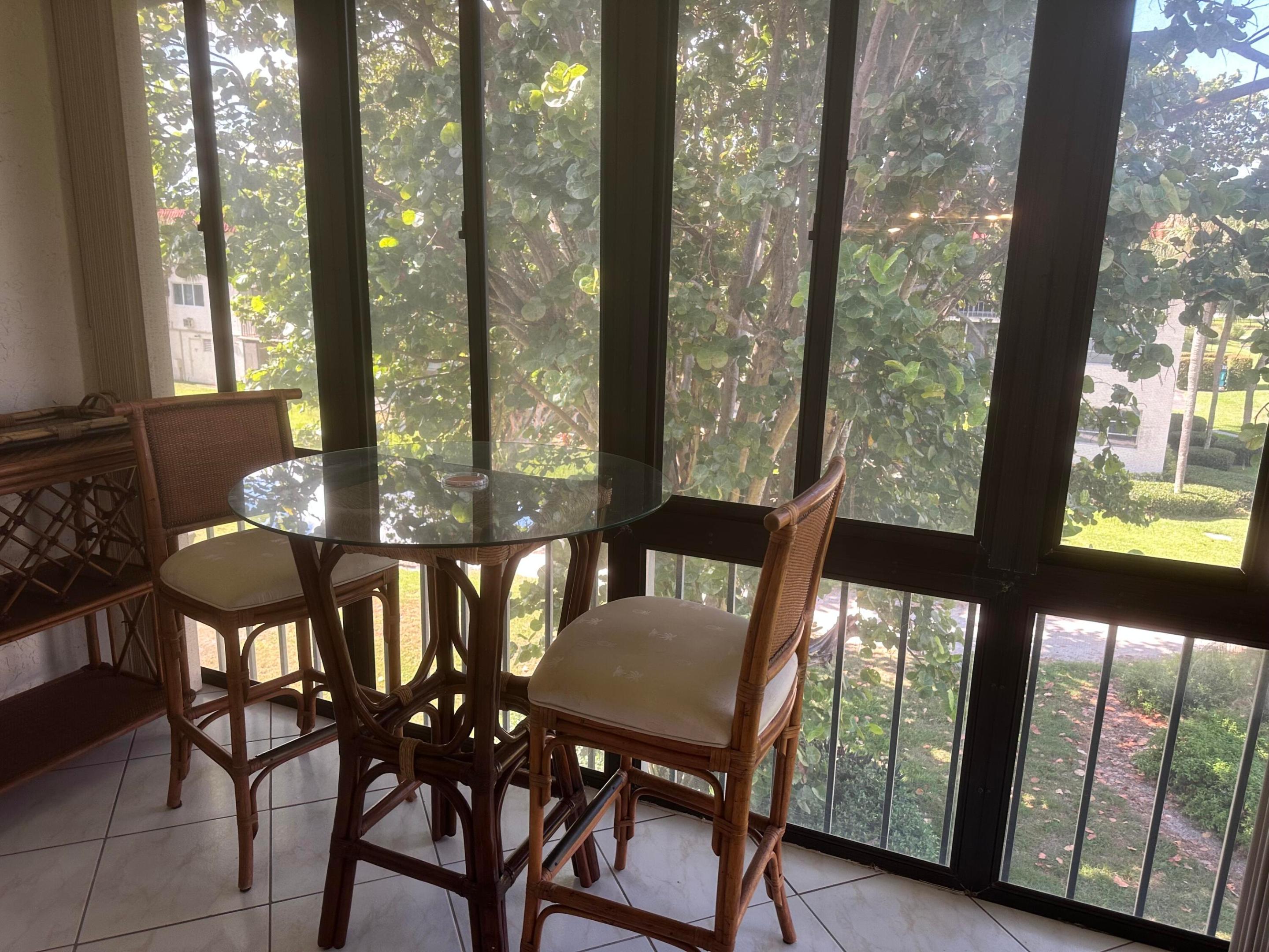 8960 S Hollybrook #301, Pembroke Pines FL 33025