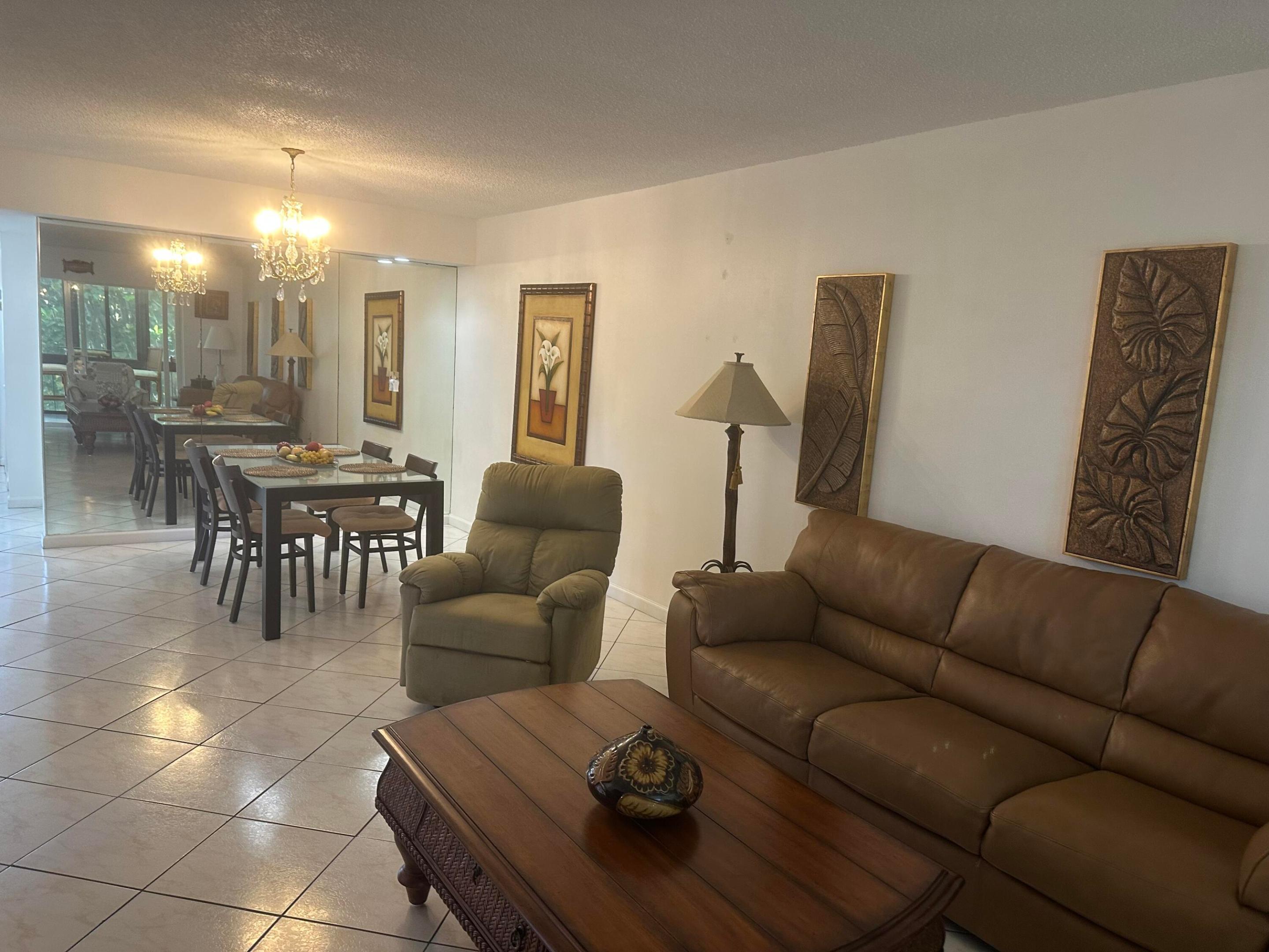 8960 S Hollybrook #301, Pembroke Pines FL 33025