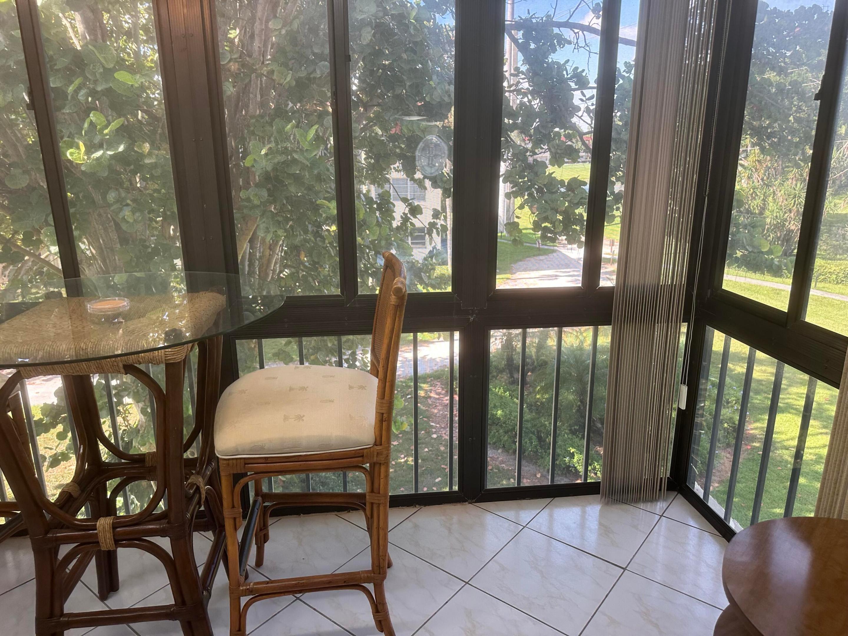 8960 S Hollybrook #301, Pembroke Pines FL 33025