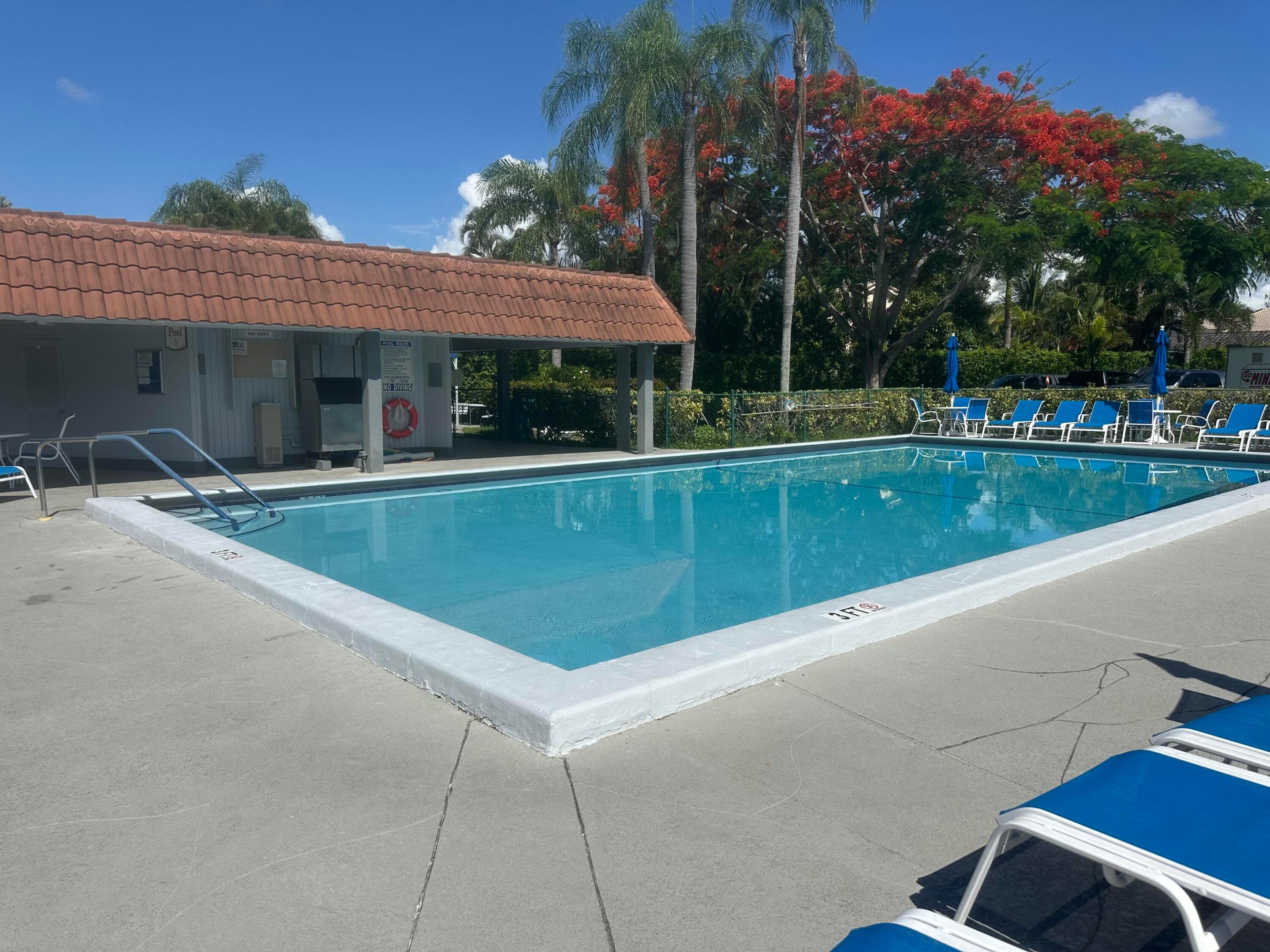 8960 S Hollybrook #301, Pembroke Pines FL 33025