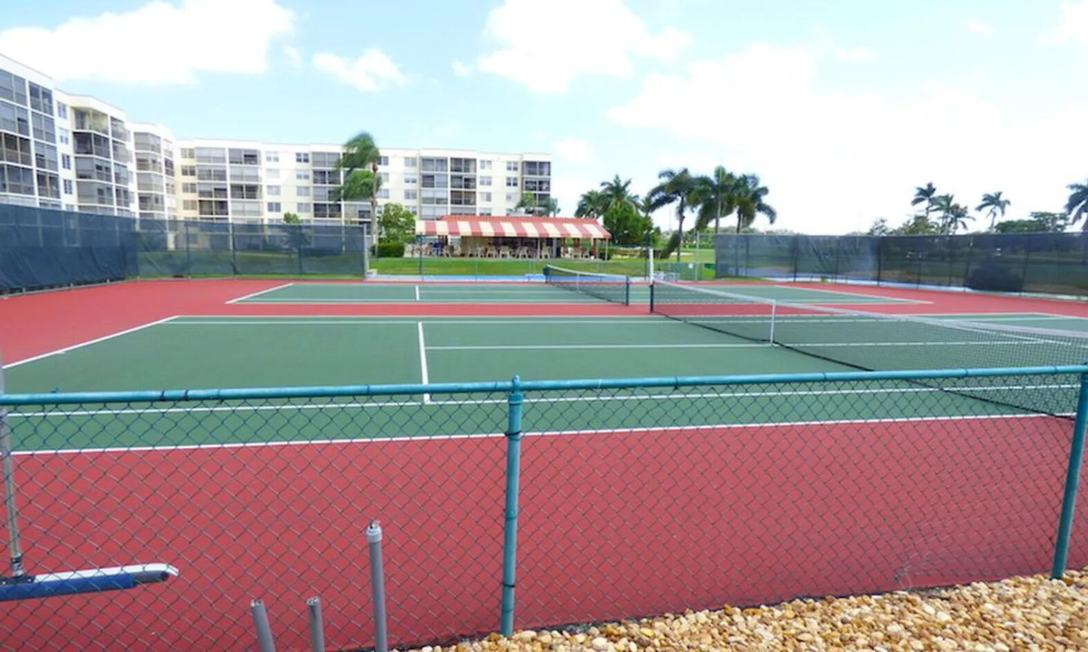 8960 S Hollybrook #301, Pembroke Pines FL 33025