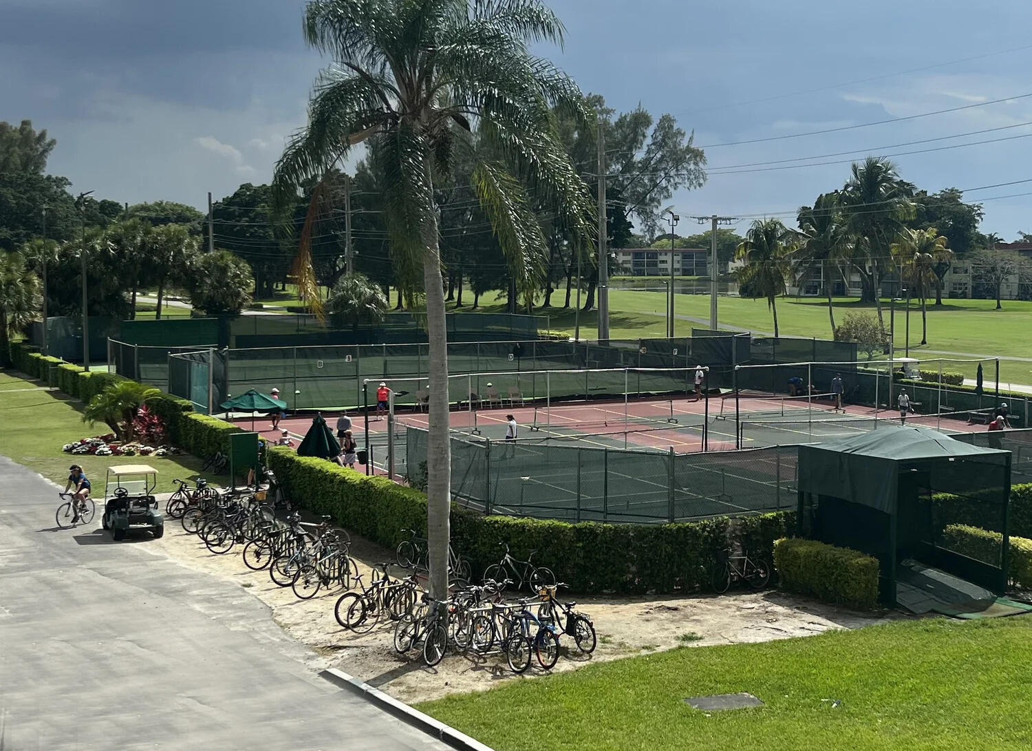 8960 S Hollybrook #301, Pembroke Pines FL 33025
