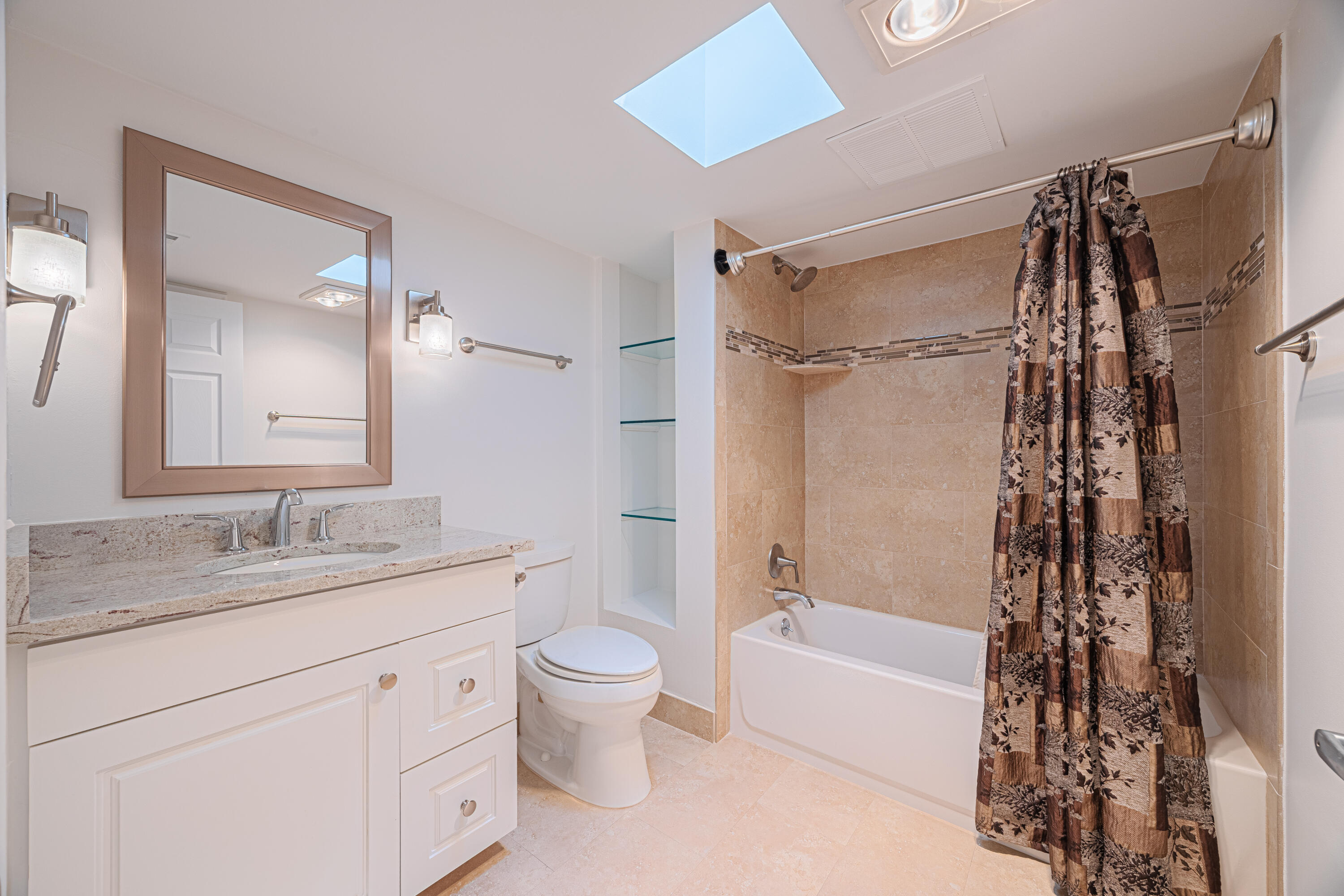 801 Palm Trail #9, Delray Beach FL 33483