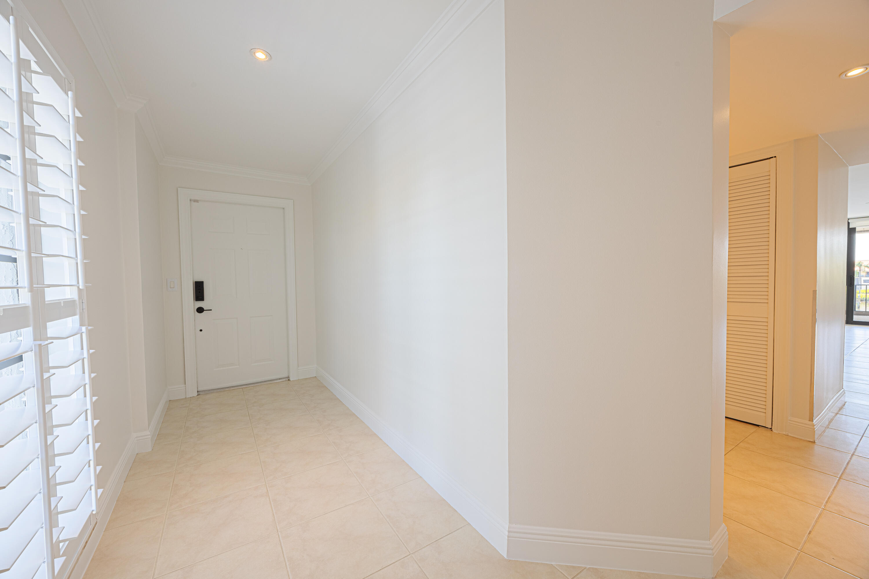 801 Palm Trail #9, Delray Beach FL 33483