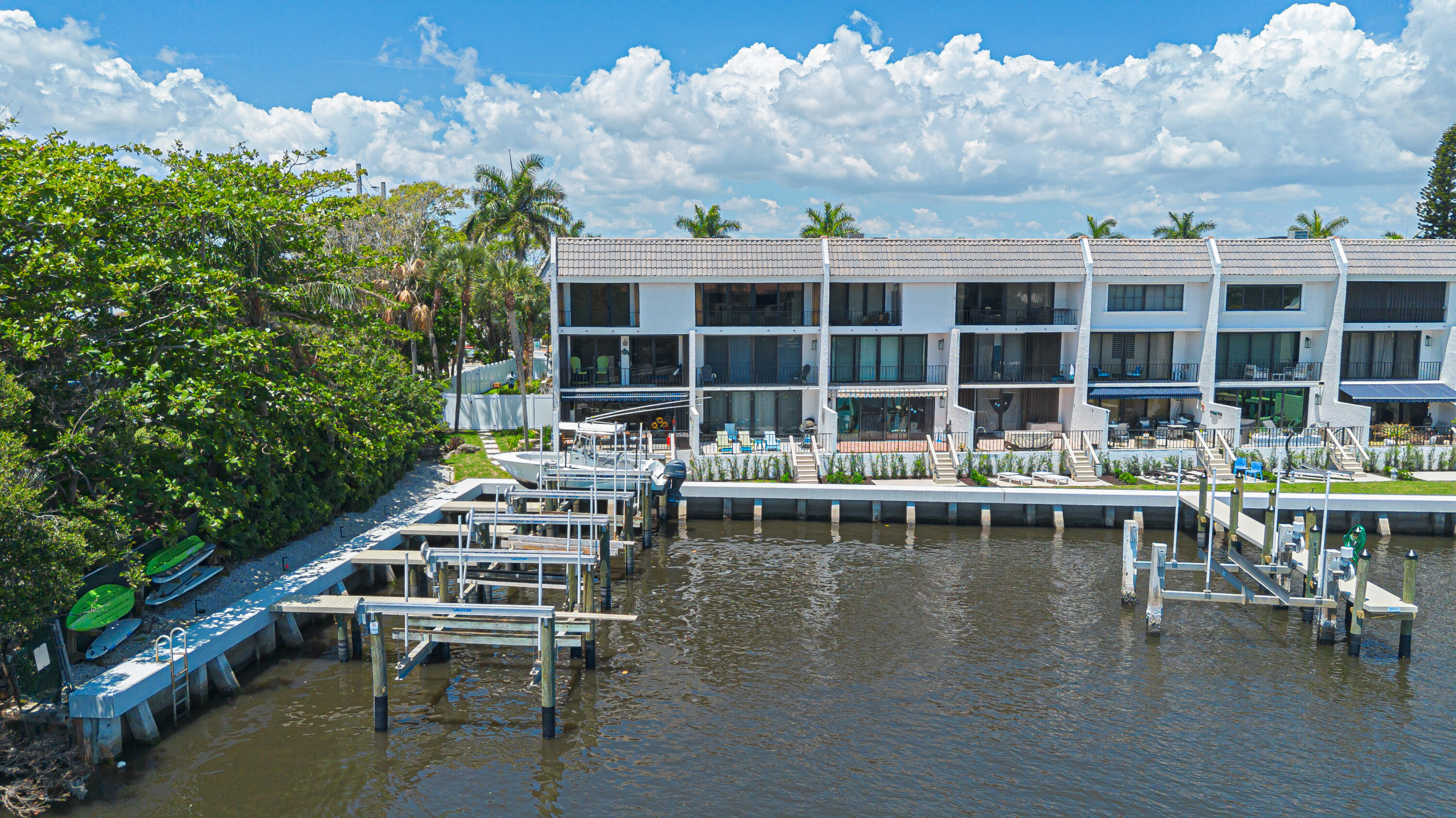 801 Palm Trail #9, Delray Beach FL 33483