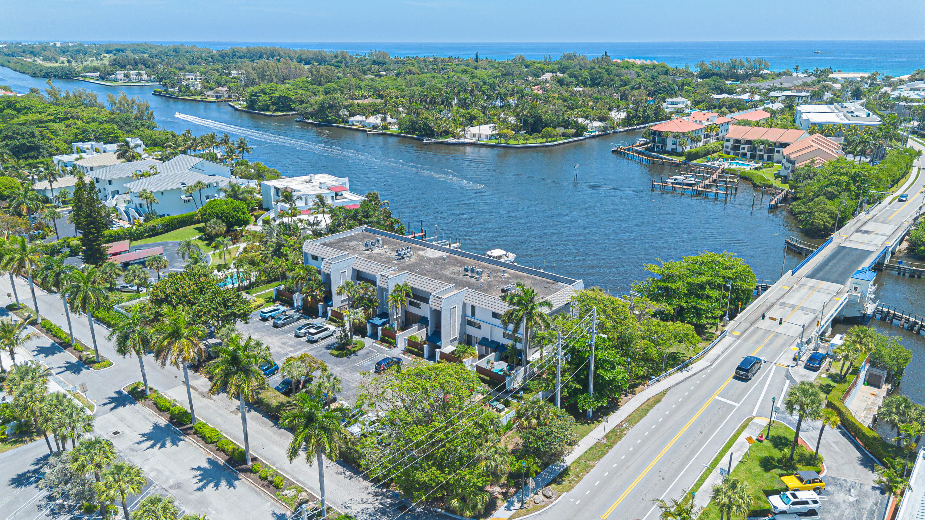 801 Palm Trail #9, Delray Beach FL 33483
