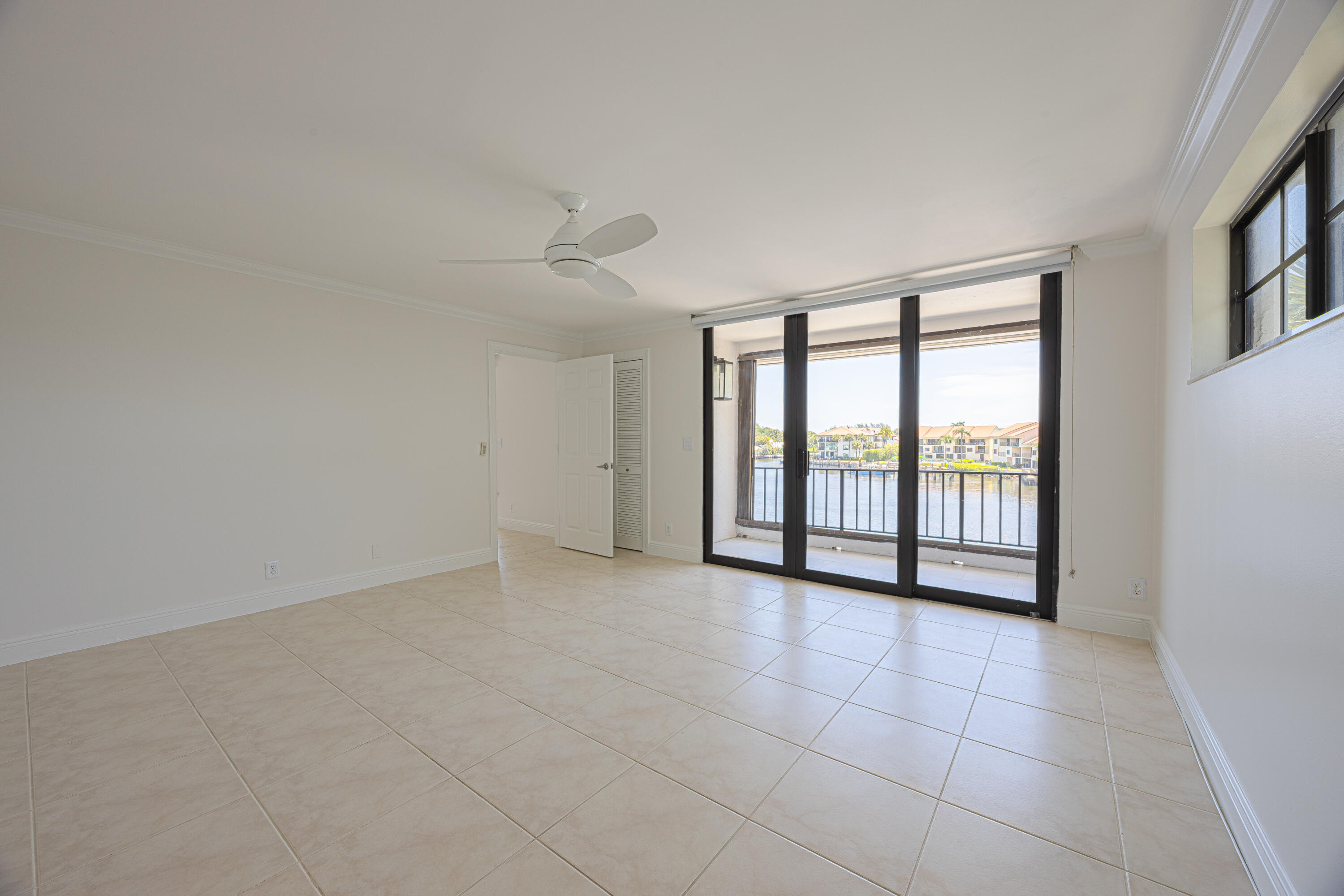 801 Palm Trail #9, Delray Beach FL 33483
