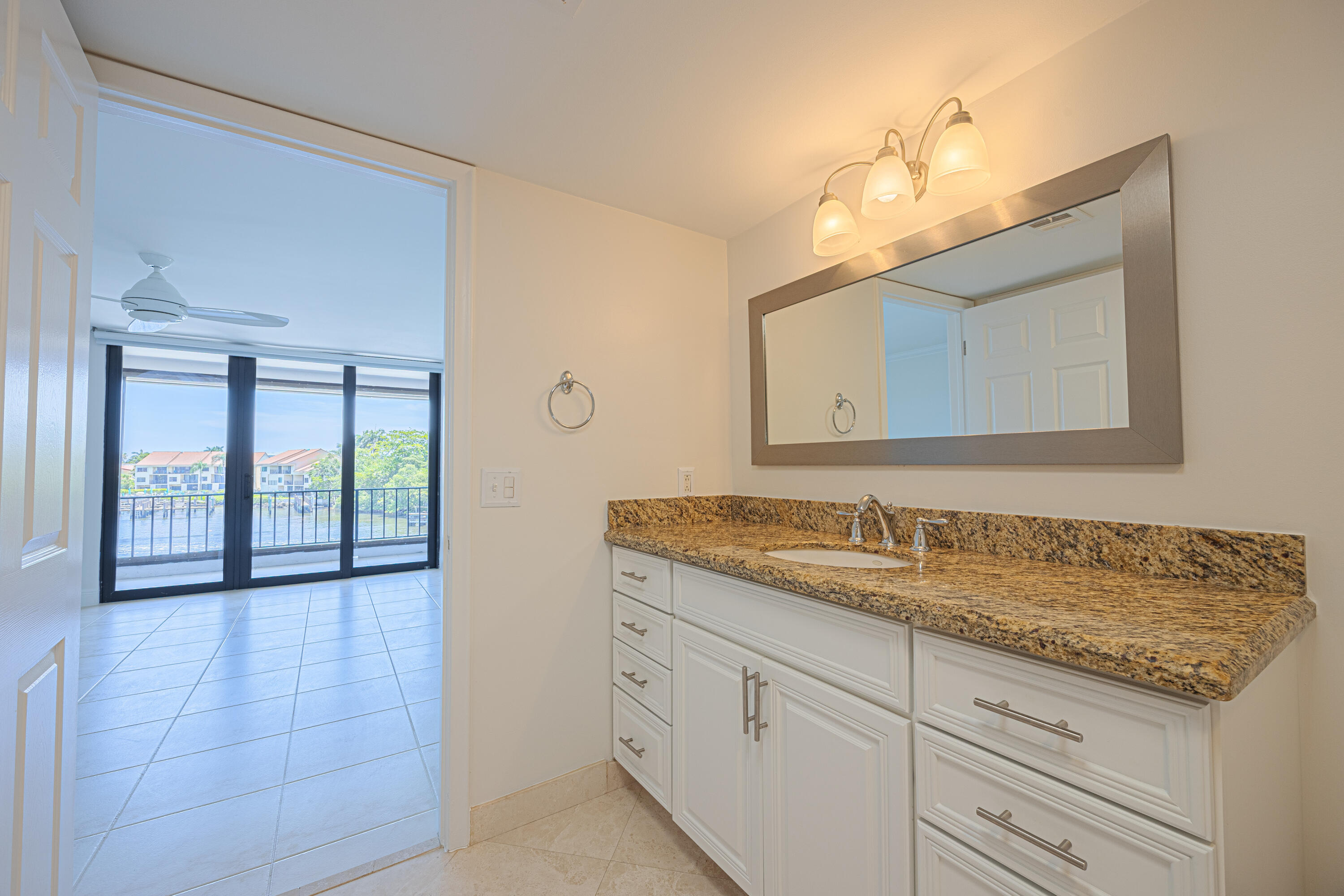 801 Palm Trail #9, Delray Beach FL 33483