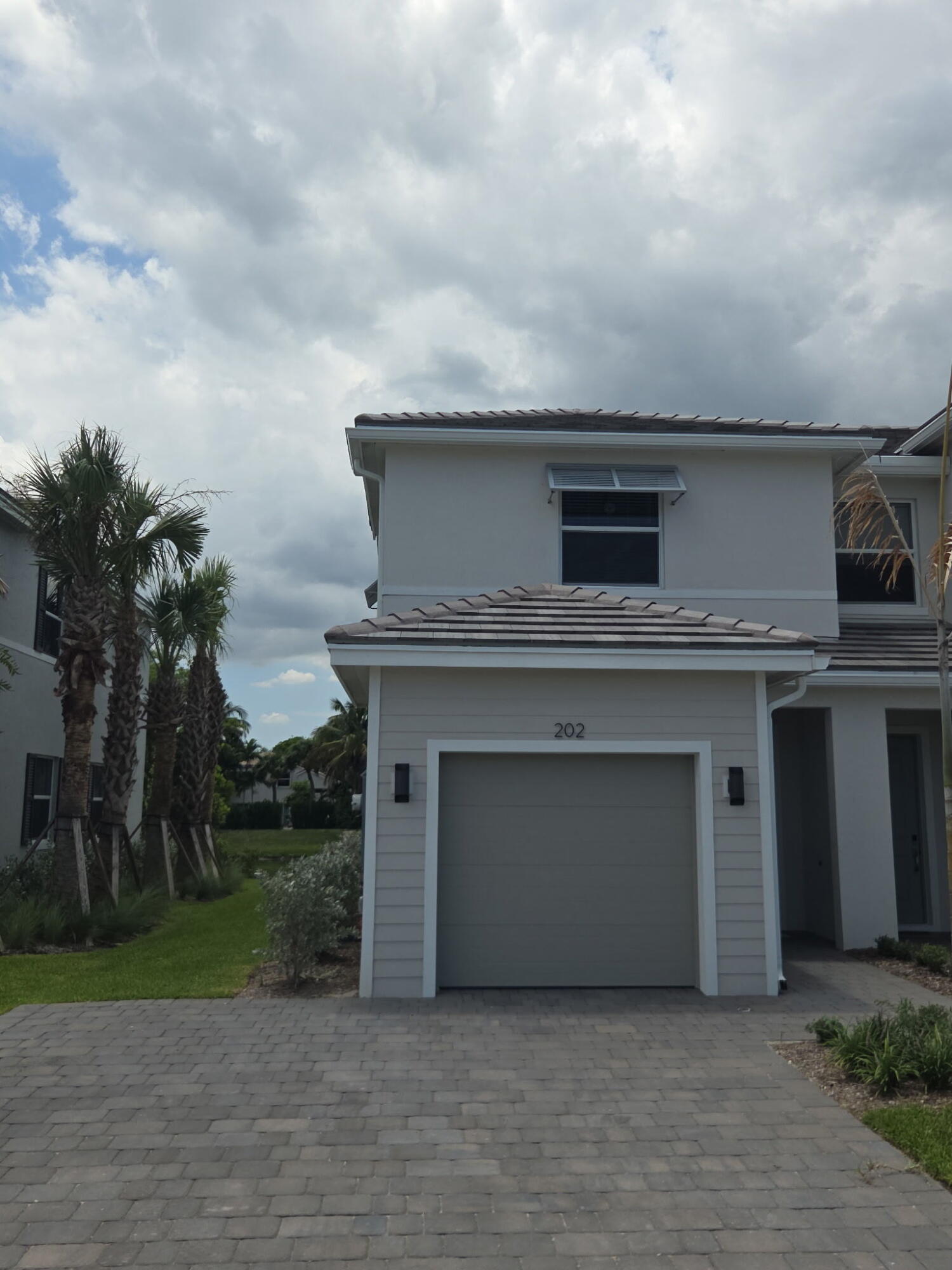 202 Lakeside Landing, Royal Palm Beach FL 33411