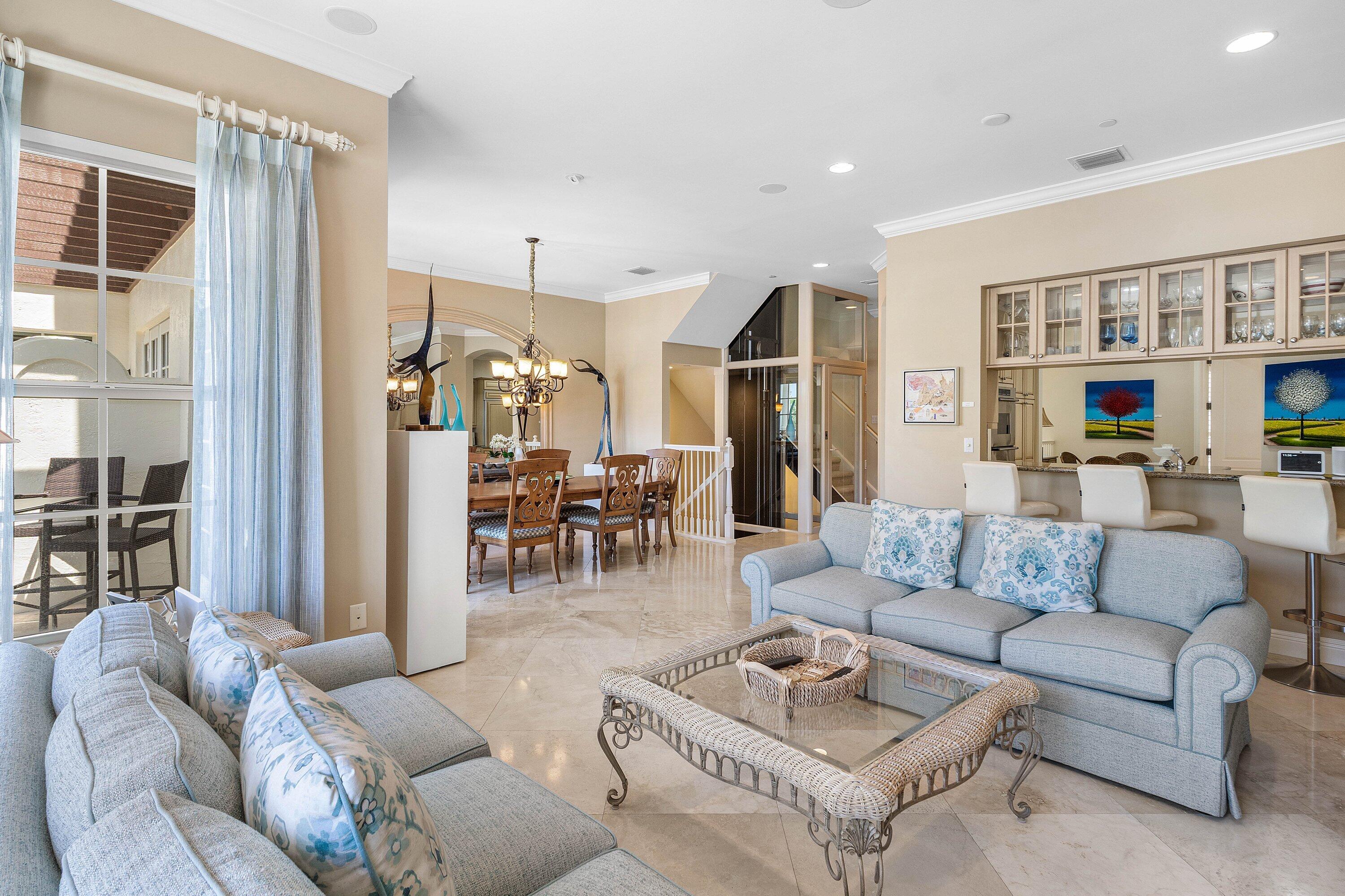 26 Marina Gardens, Palm Beach Gardens FL 33410