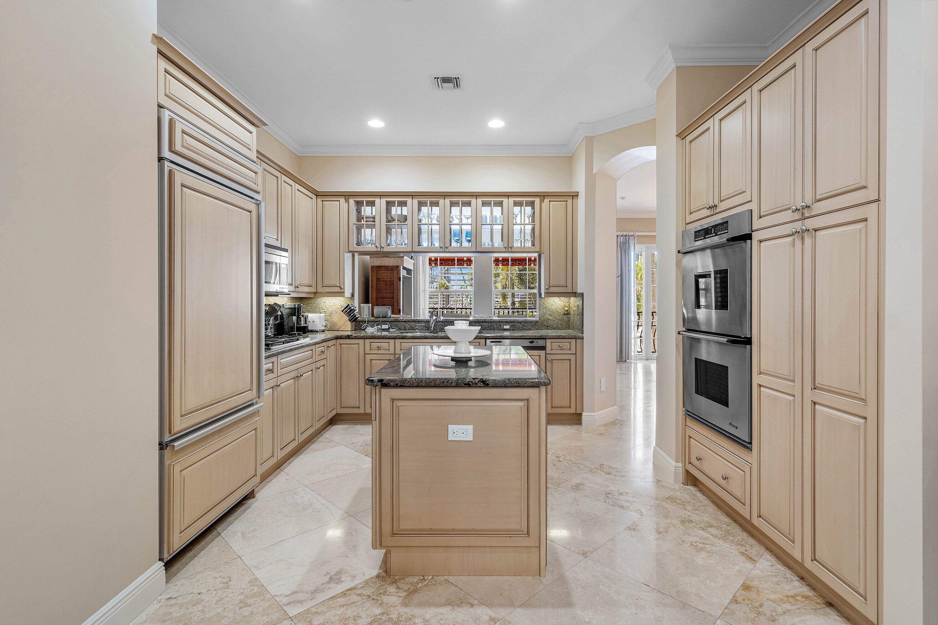 26 Marina Gardens, Palm Beach Gardens FL 33410