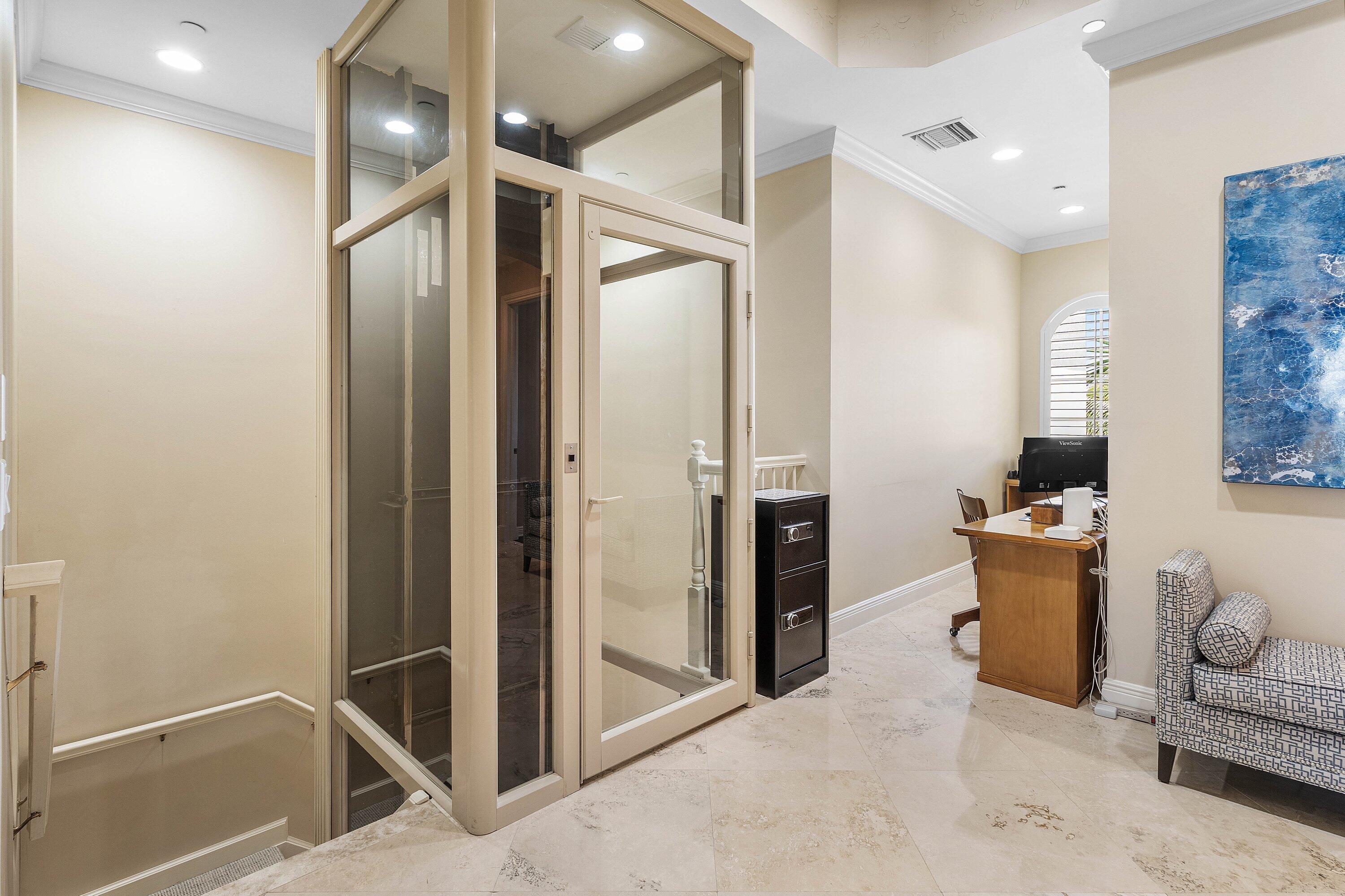 26 Marina Gardens, Palm Beach Gardens FL 33410