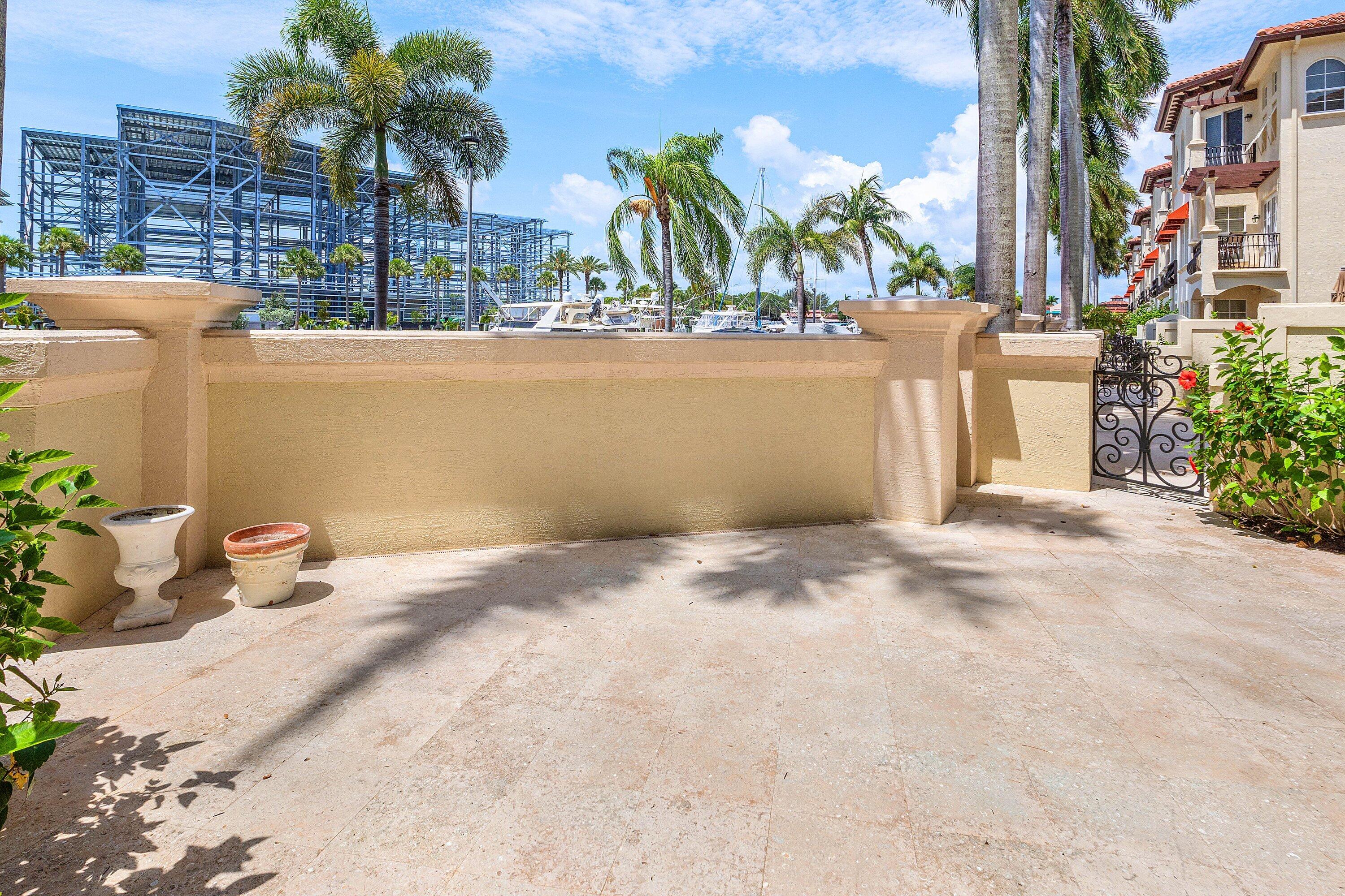 26 Marina Gardens, Palm Beach Gardens FL 33410