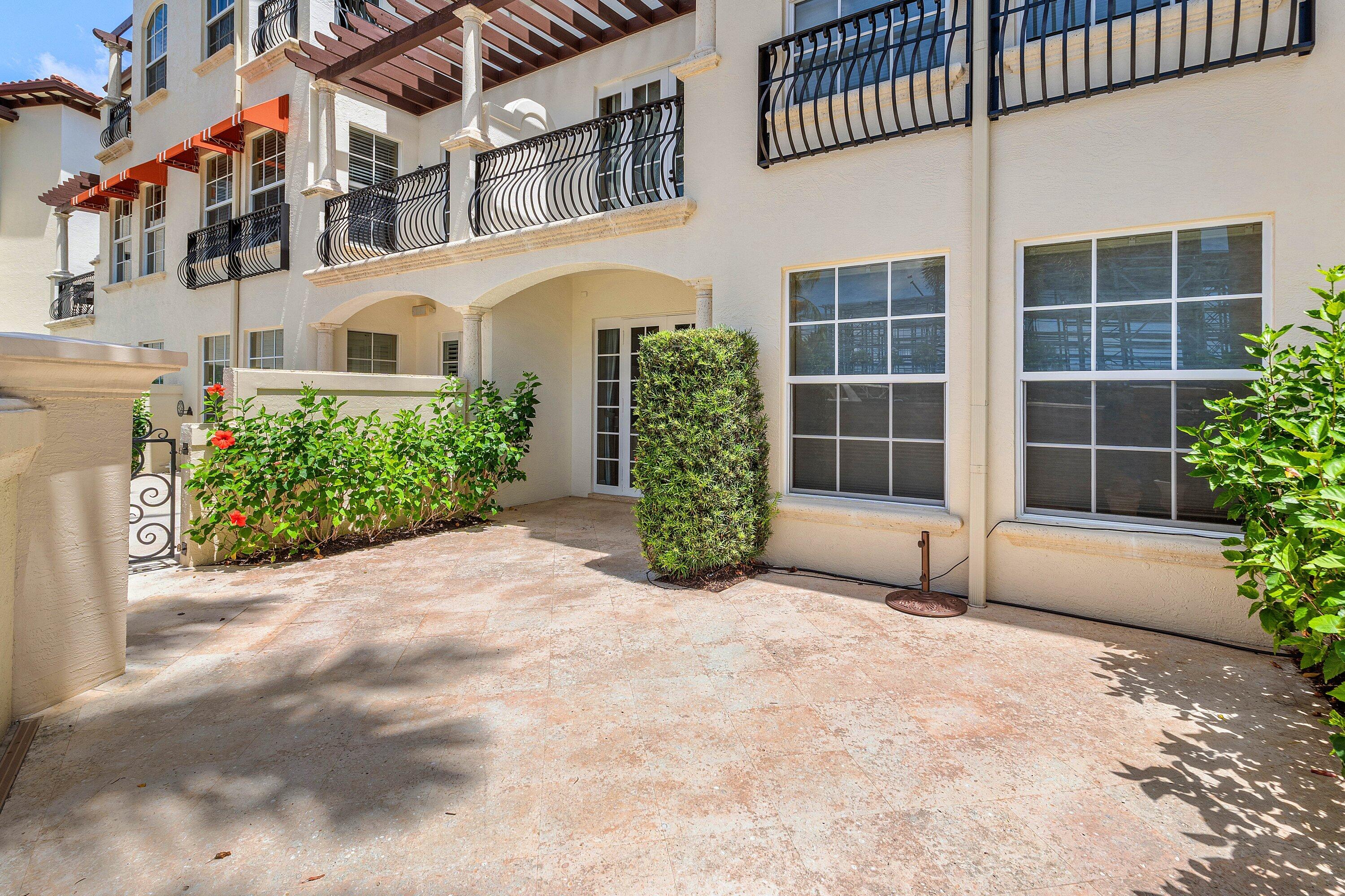 26 Marina Gardens, Palm Beach Gardens FL 33410