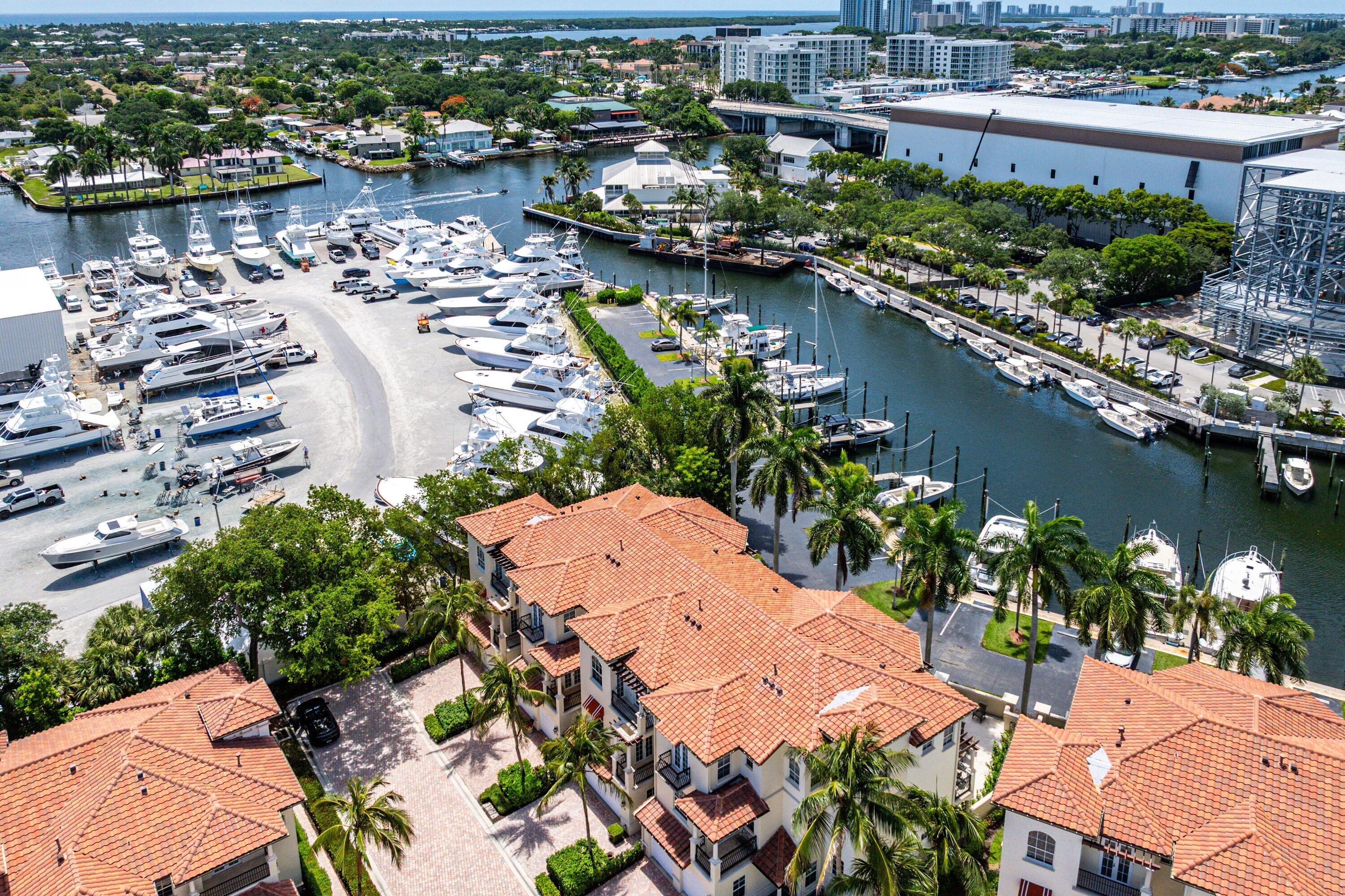 26 Marina Gardens, Palm Beach Gardens FL 33410