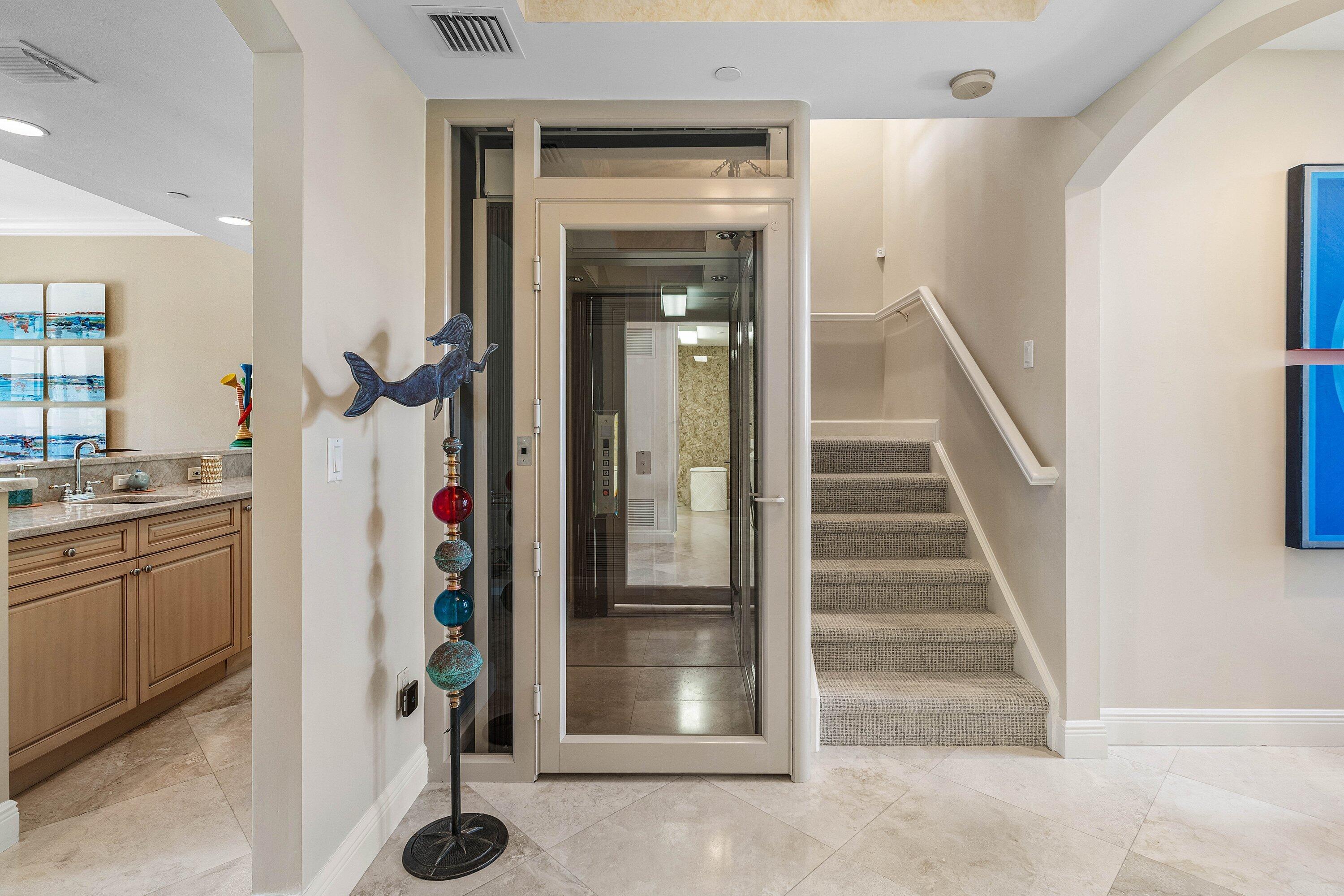 26 Marina Gardens, Palm Beach Gardens FL 33410