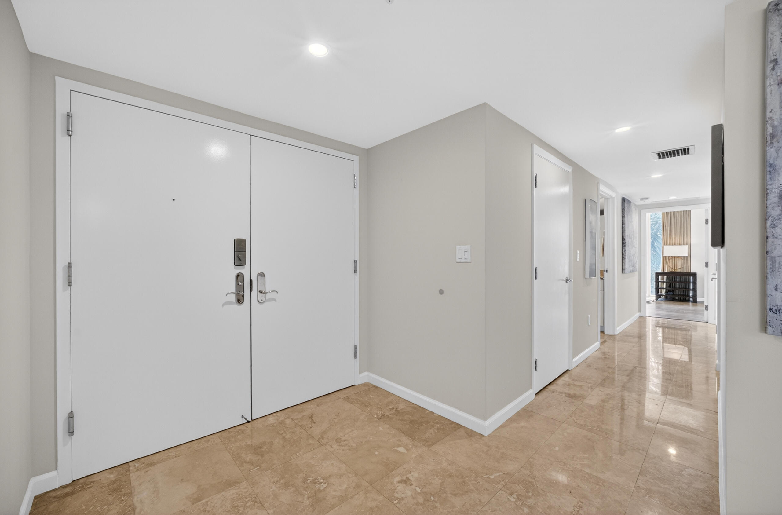 45 Hendricks #403, Fort Lauderdale FL 33301