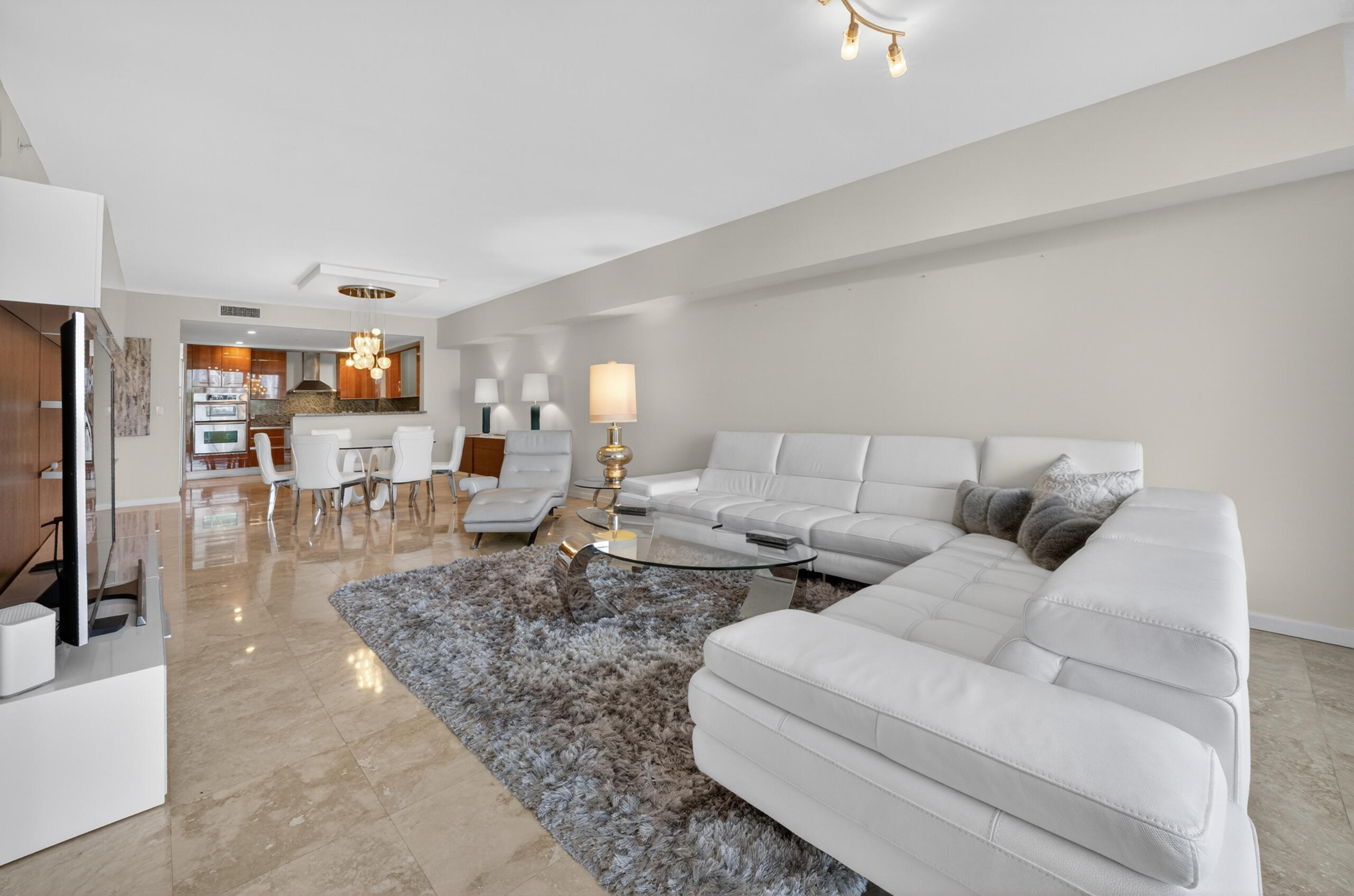 45 Hendricks #403, Fort Lauderdale FL 33301