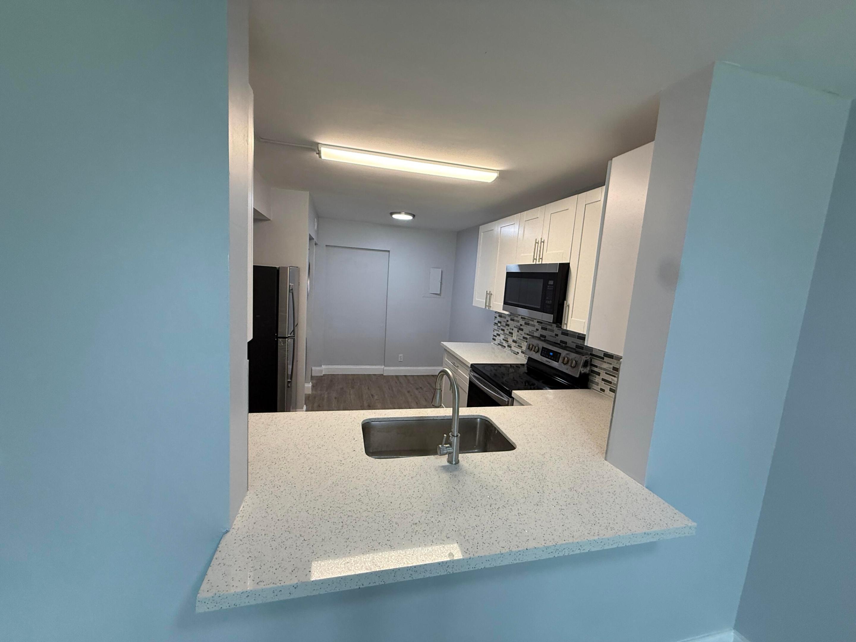 7355 Woodmont #107, Tamarac FL 33321