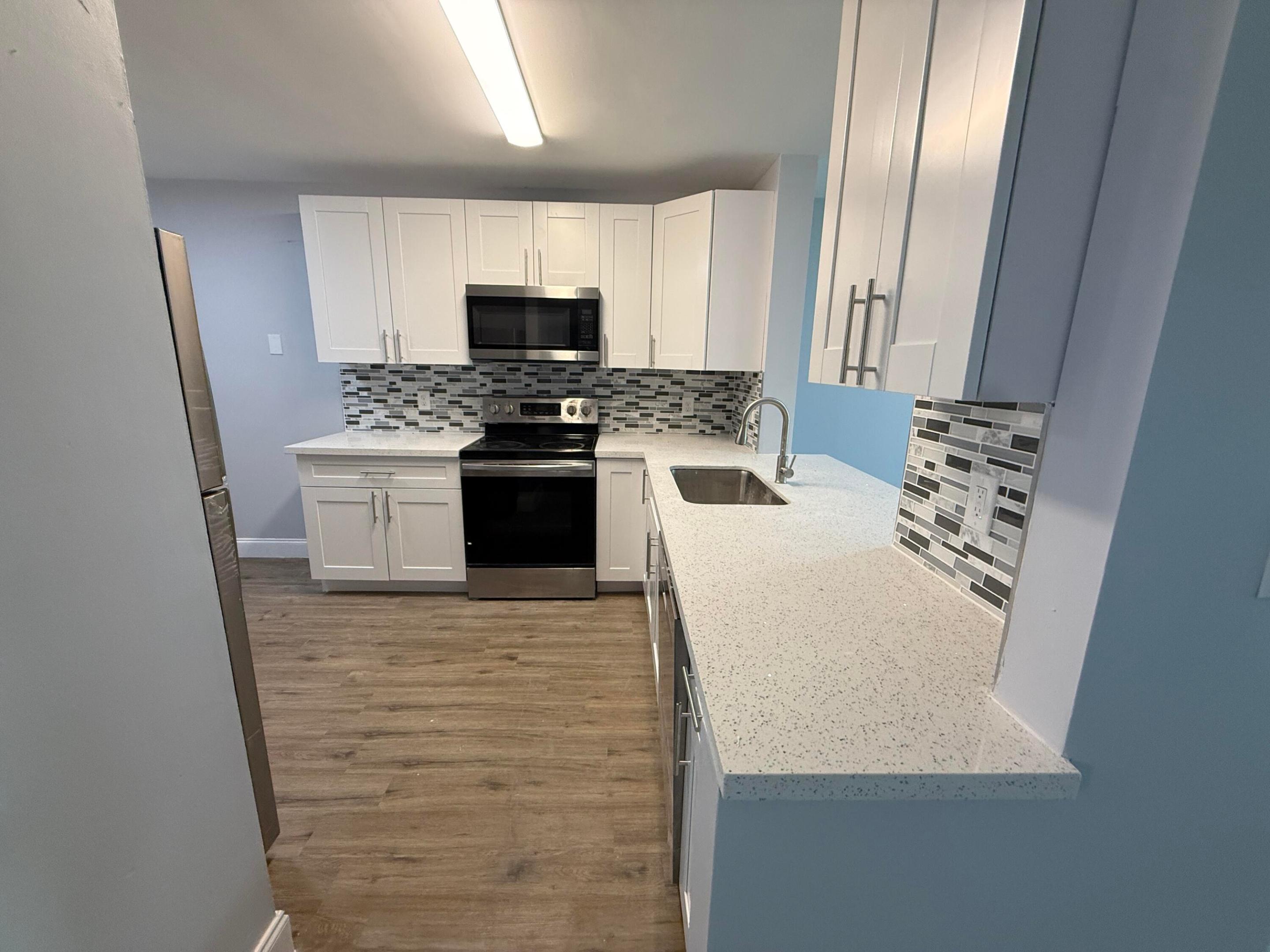 7355 Woodmont #107, Tamarac FL 33321
