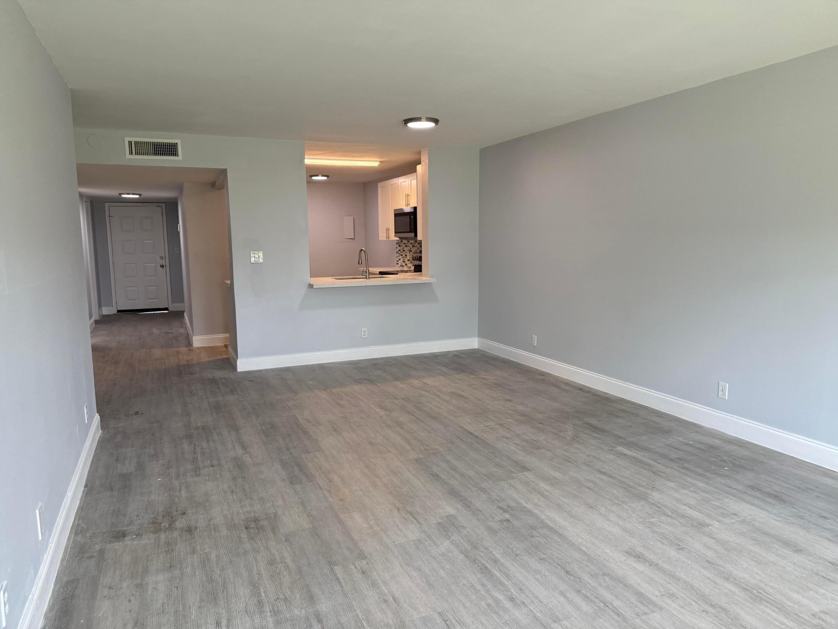 7355 Woodmont #107, Tamarac FL 33321