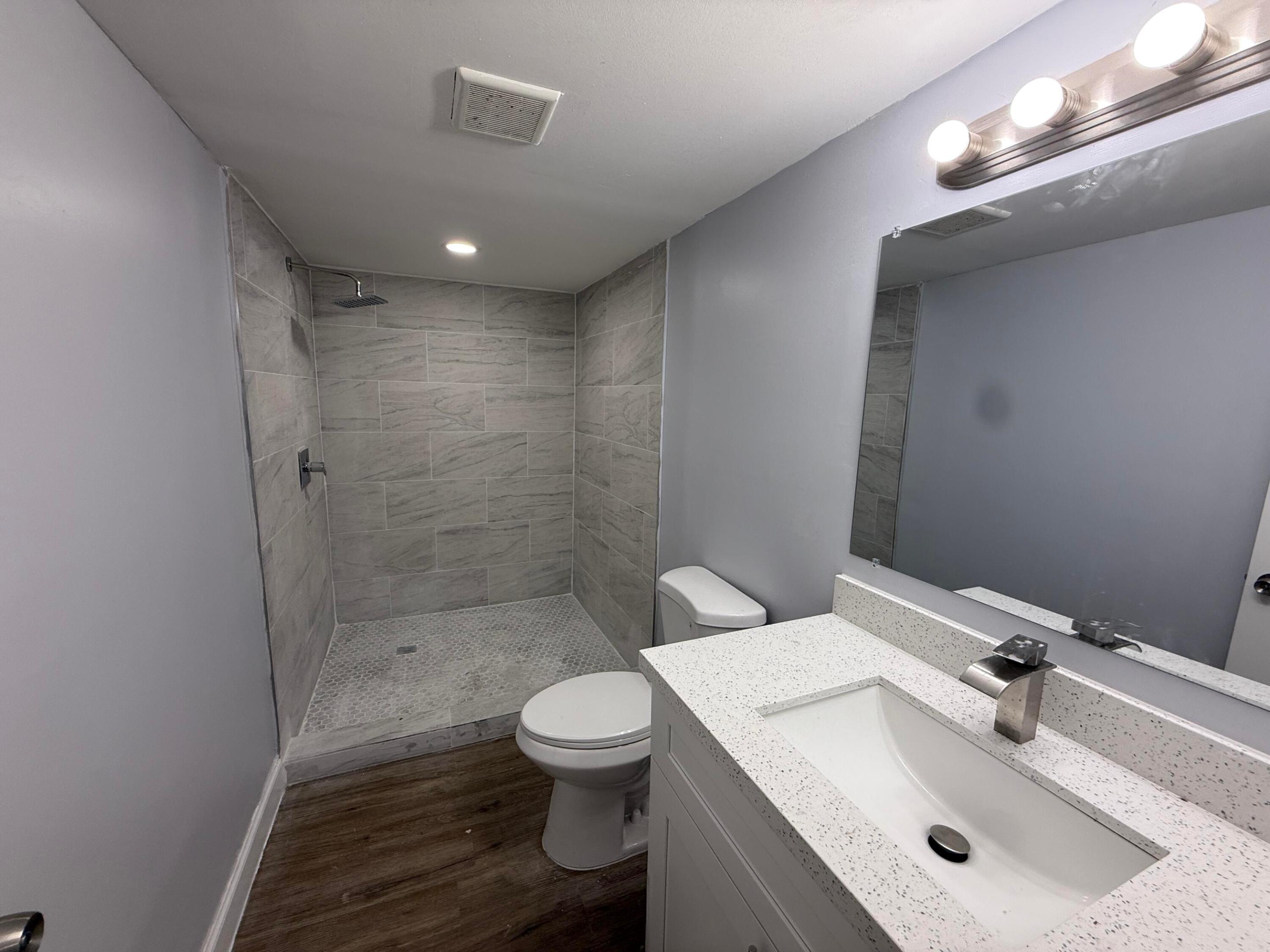 7355 Woodmont #107, Tamarac FL 33321