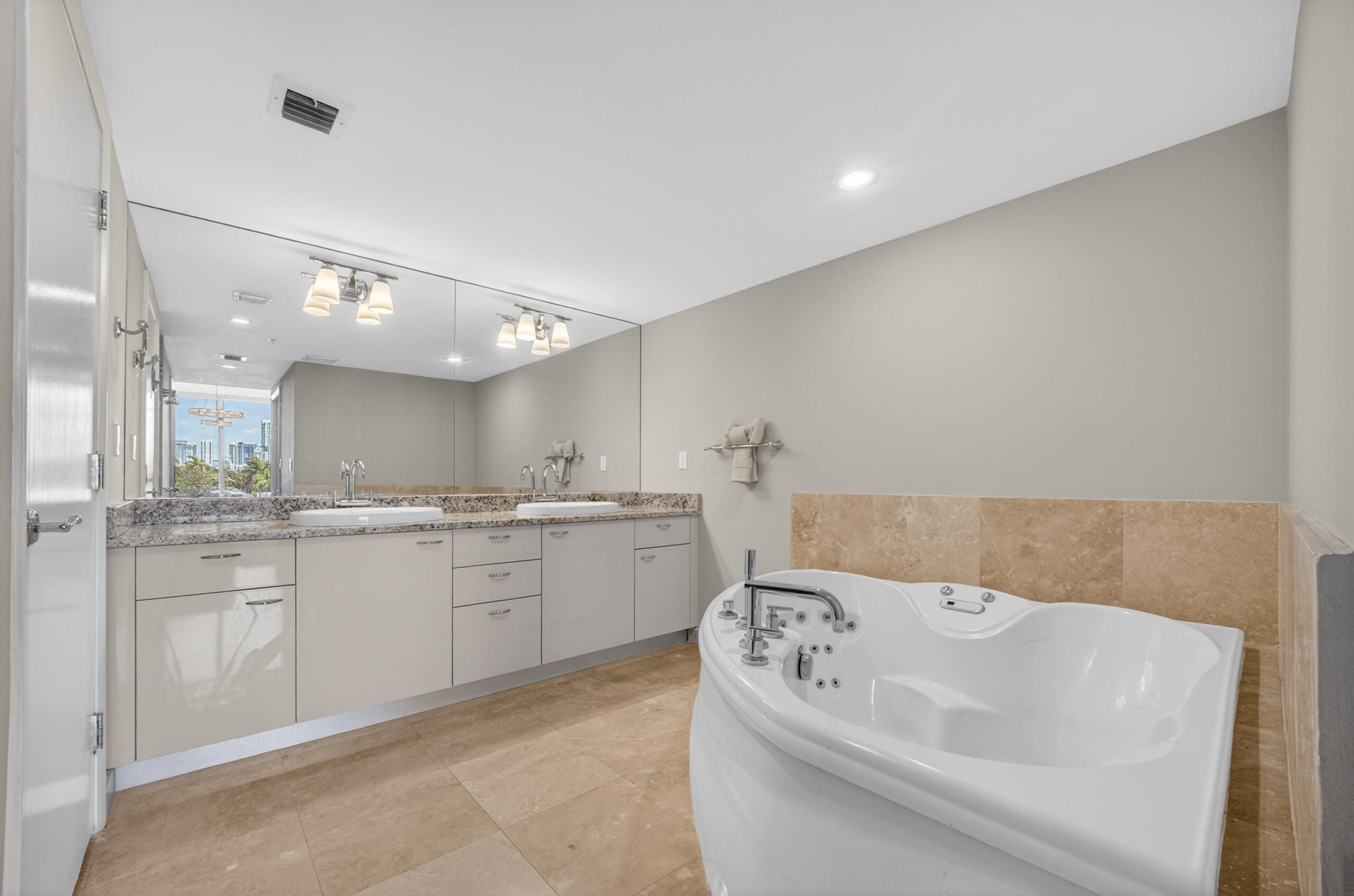 45 Hendricks #403, Fort Lauderdale FL 33301