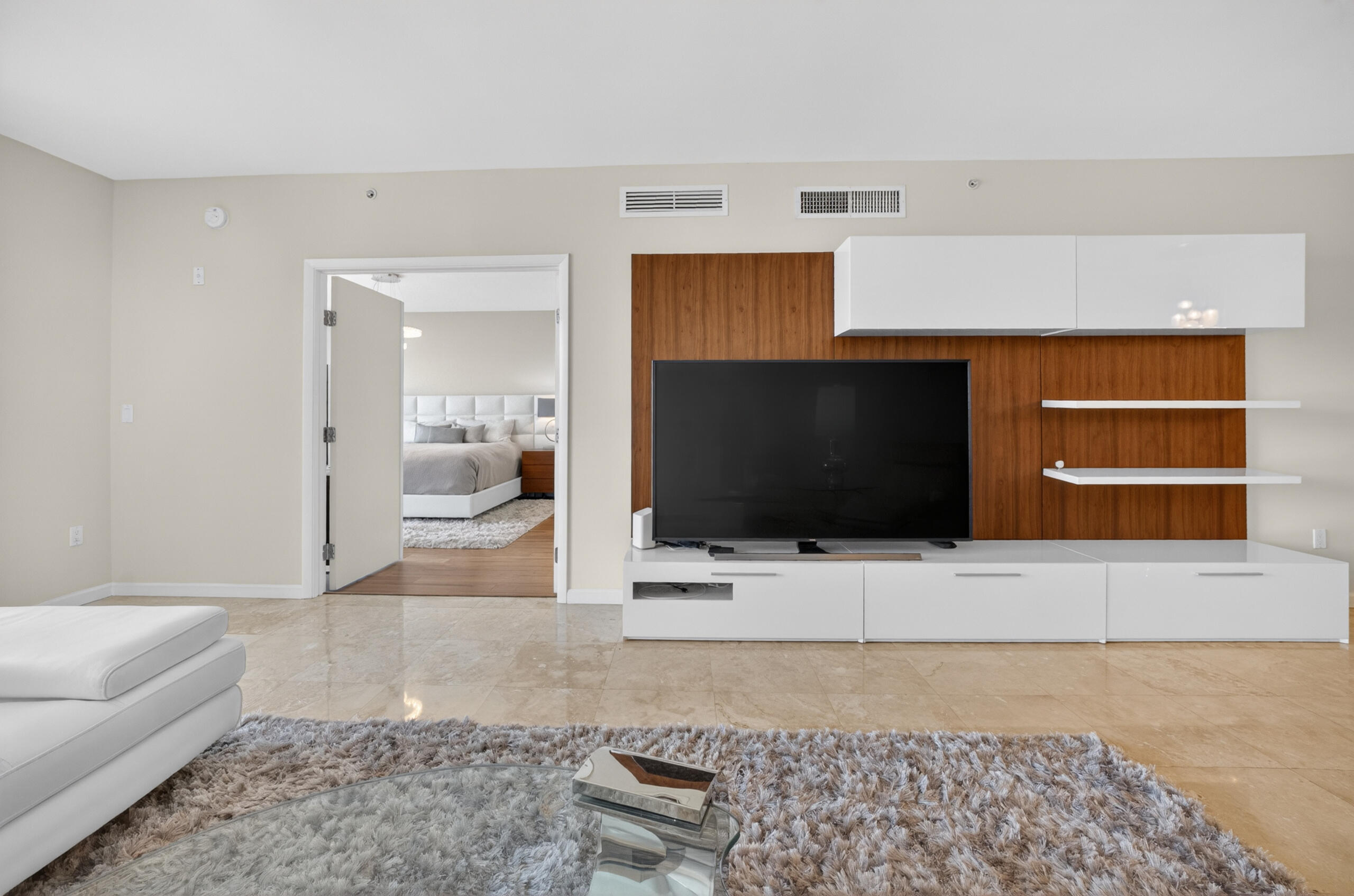 45 Hendricks #403, Fort Lauderdale FL 33301
