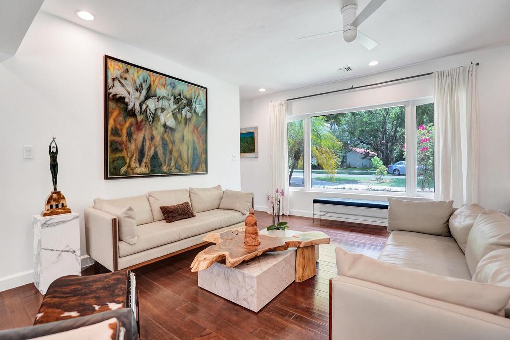 5 Gatehouse, Sea Ranch Lakes FL 33308