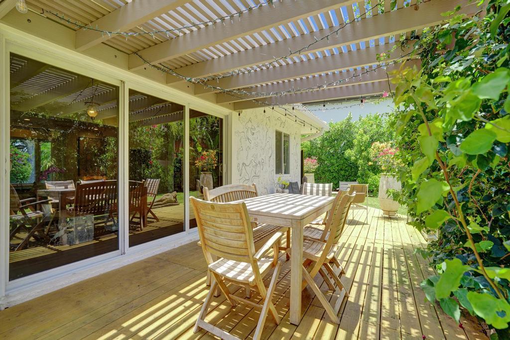 5 Gatehouse, Sea Ranch Lakes FL 33308