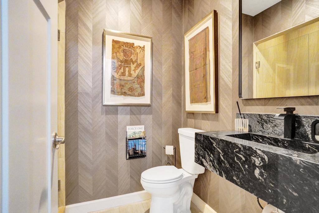 5 Gatehouse, Sea Ranch Lakes FL 33308