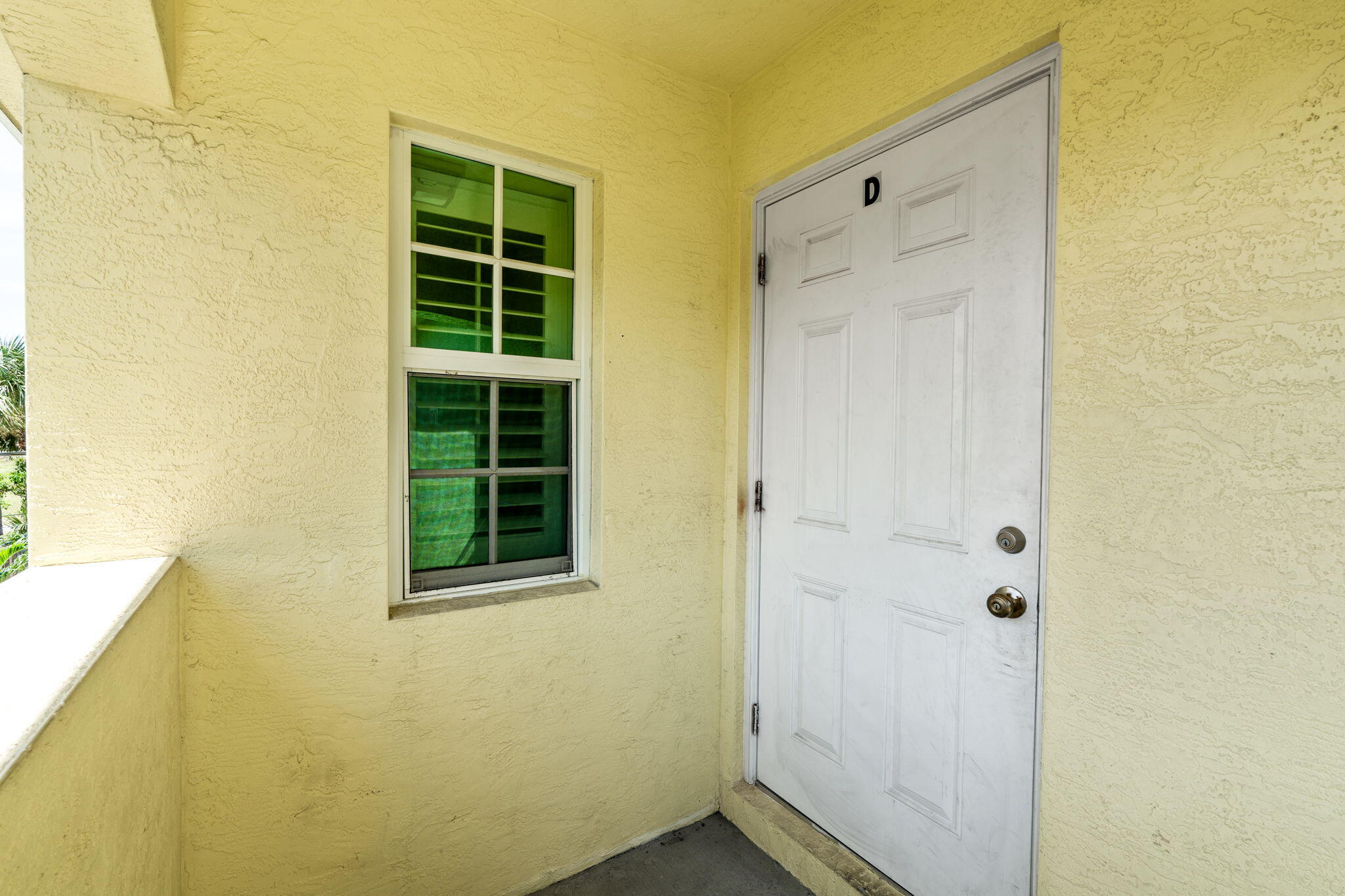 56 W 12th #D, Riviera Beach FL 33404