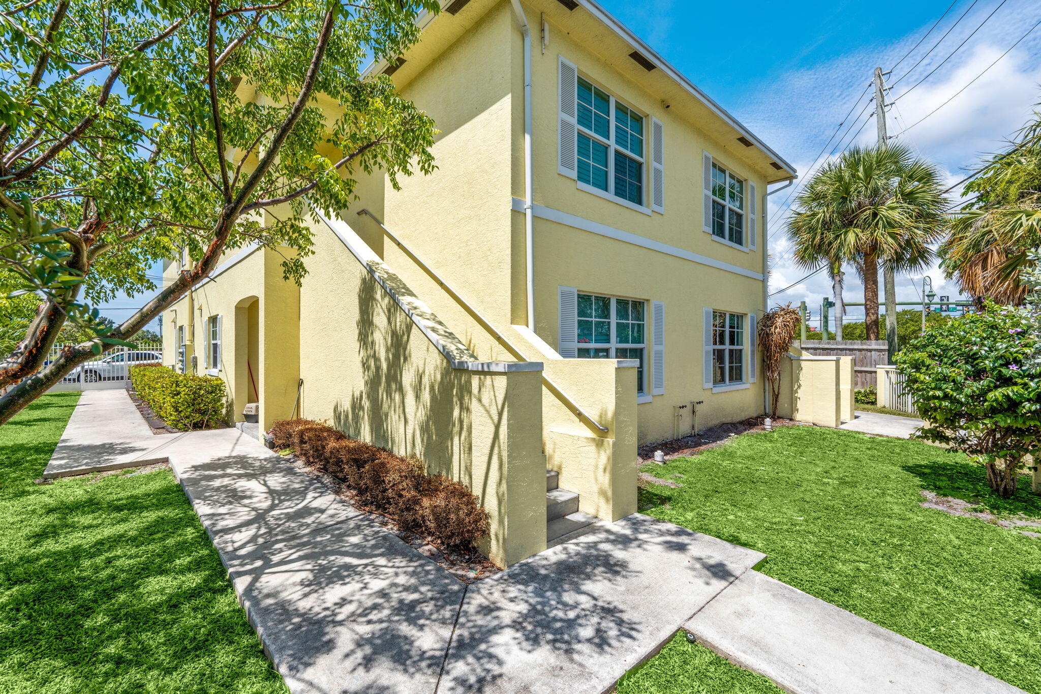 56 W 12th #D, Riviera Beach FL 33404
