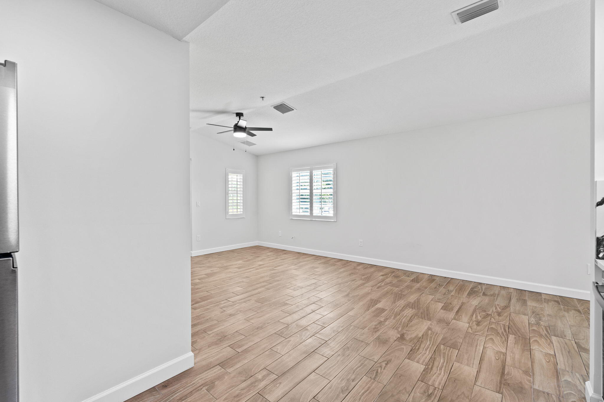 56 W 12th #D, Riviera Beach FL 33404