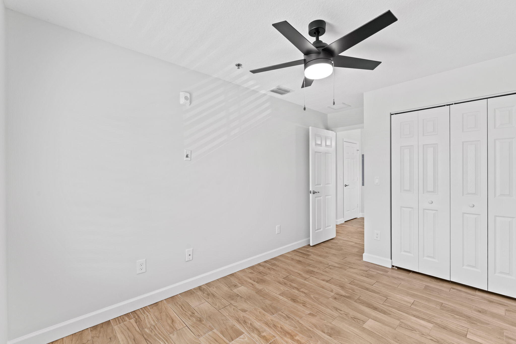 56 W 12th #D, Riviera Beach FL 33404