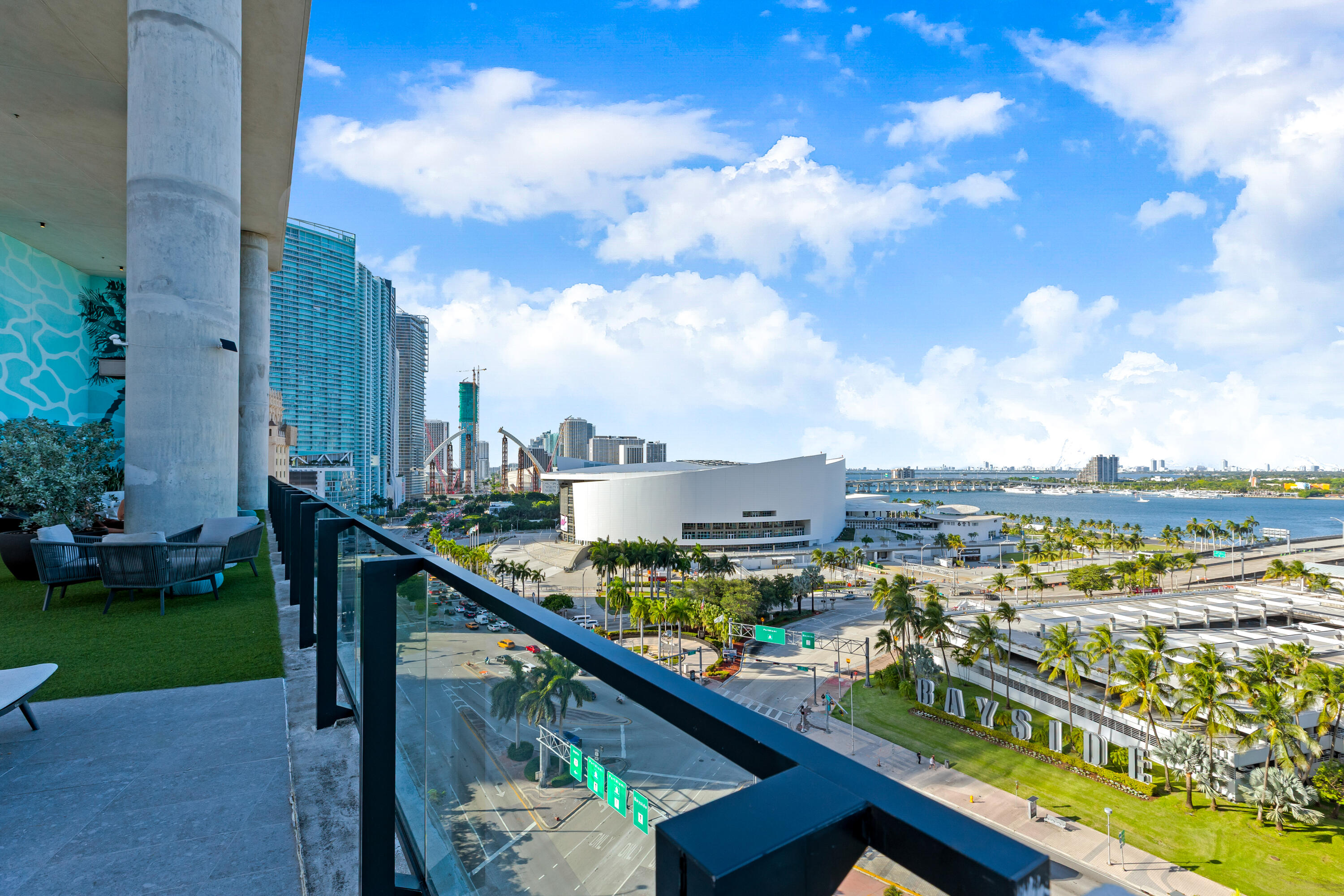 398 NE 5th #2118, Miami FL 33132