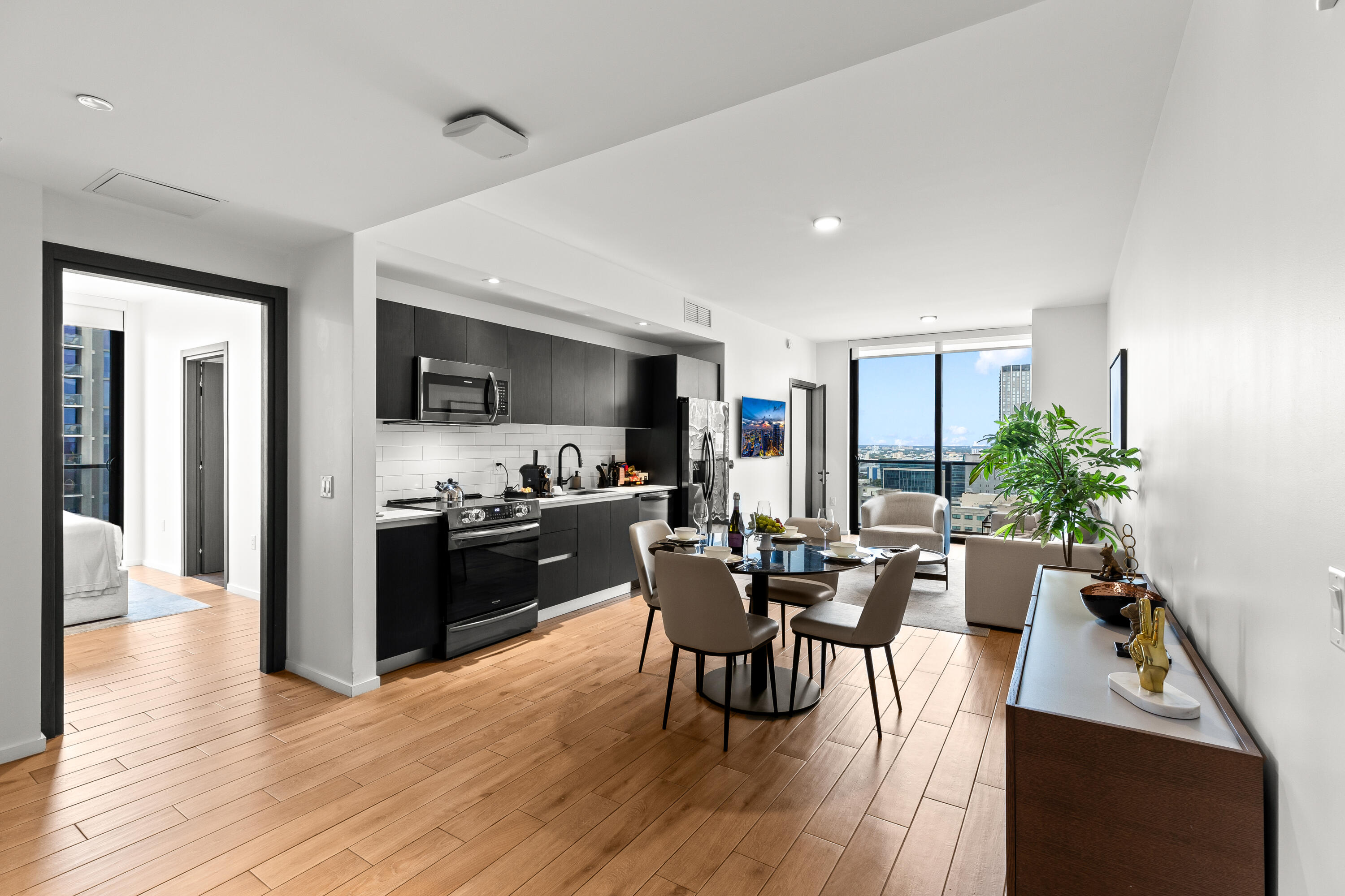 398 NE 5th #2118, Miami FL 33132