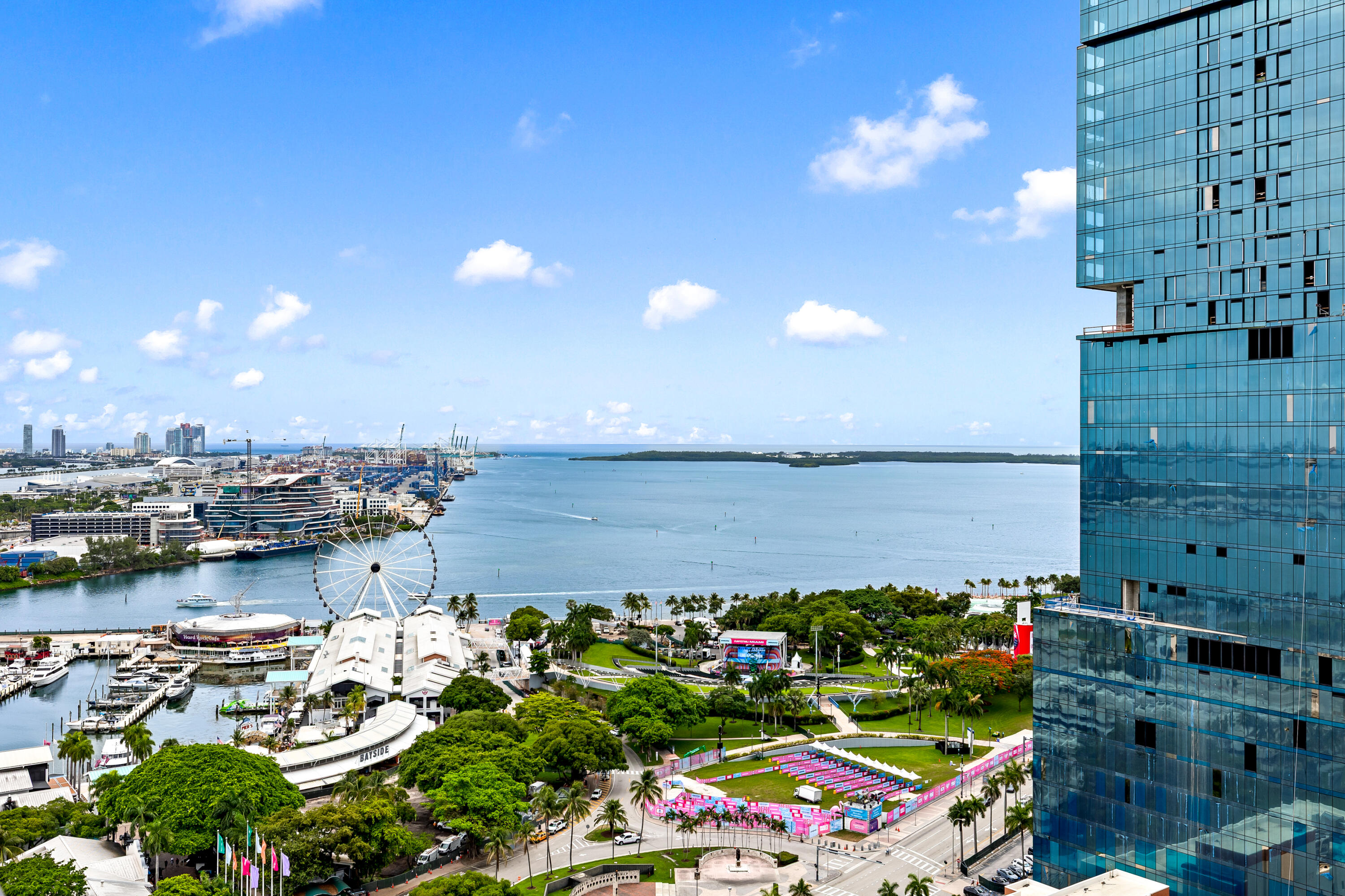 398 NE 5th #2118, Miami FL 33132