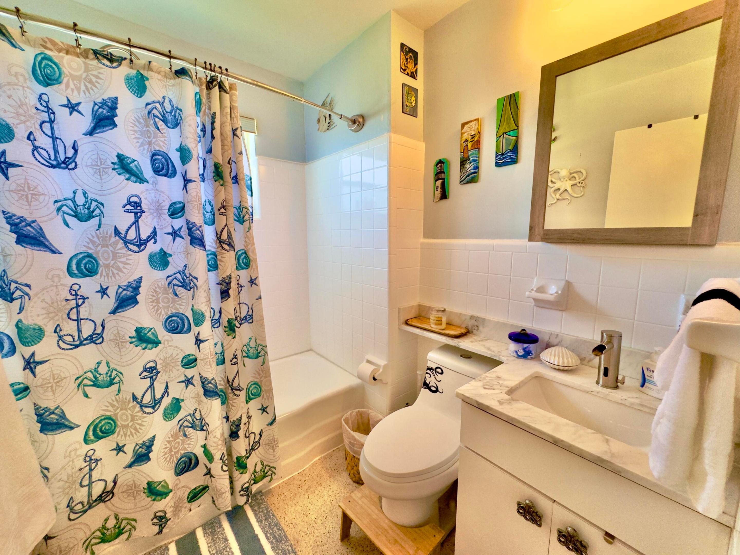 2401 Avenue Q, West Palm Beach FL 33404