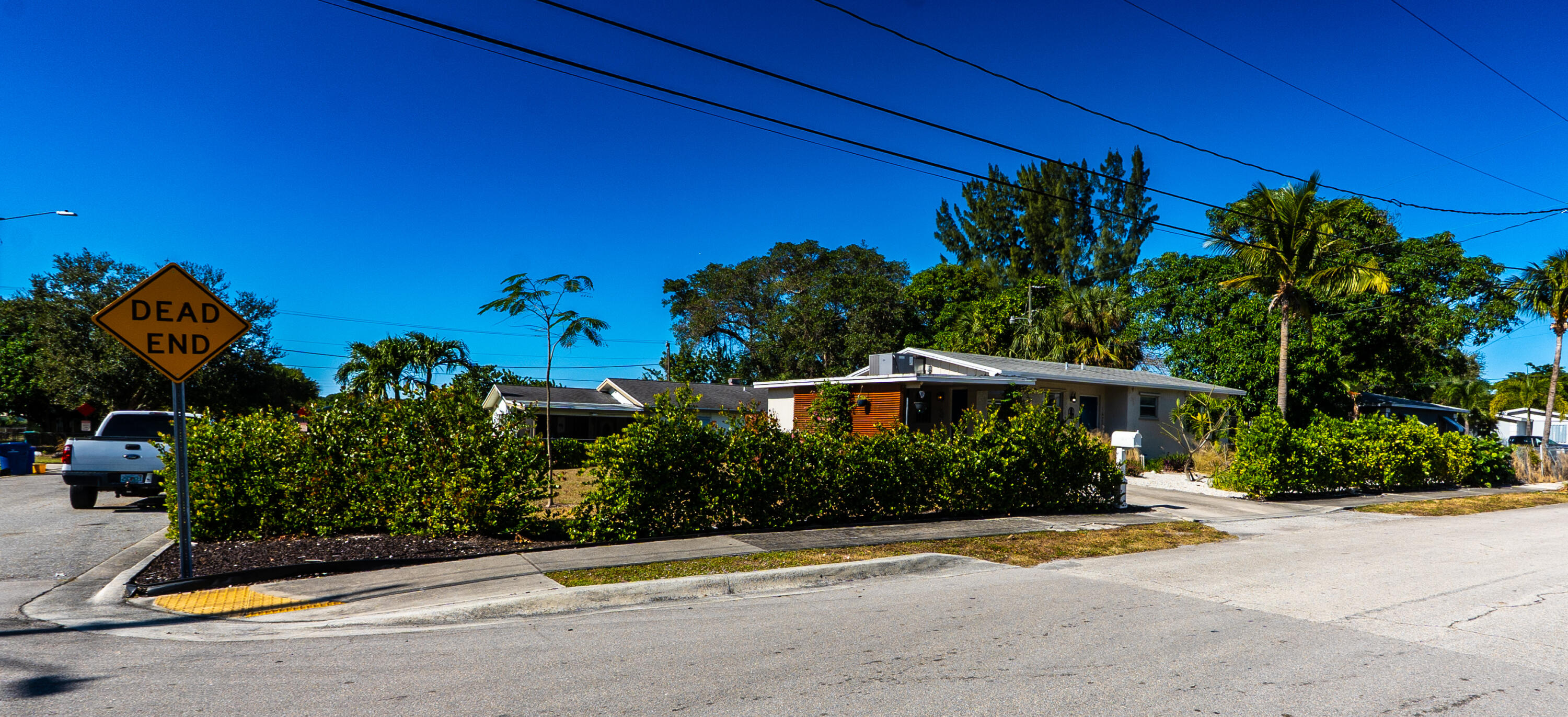 2401 Avenue Q, West Palm Beach FL 33404