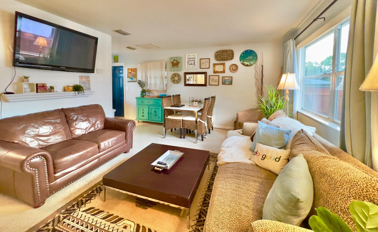 2401 Avenue Q, West Palm Beach FL 33404