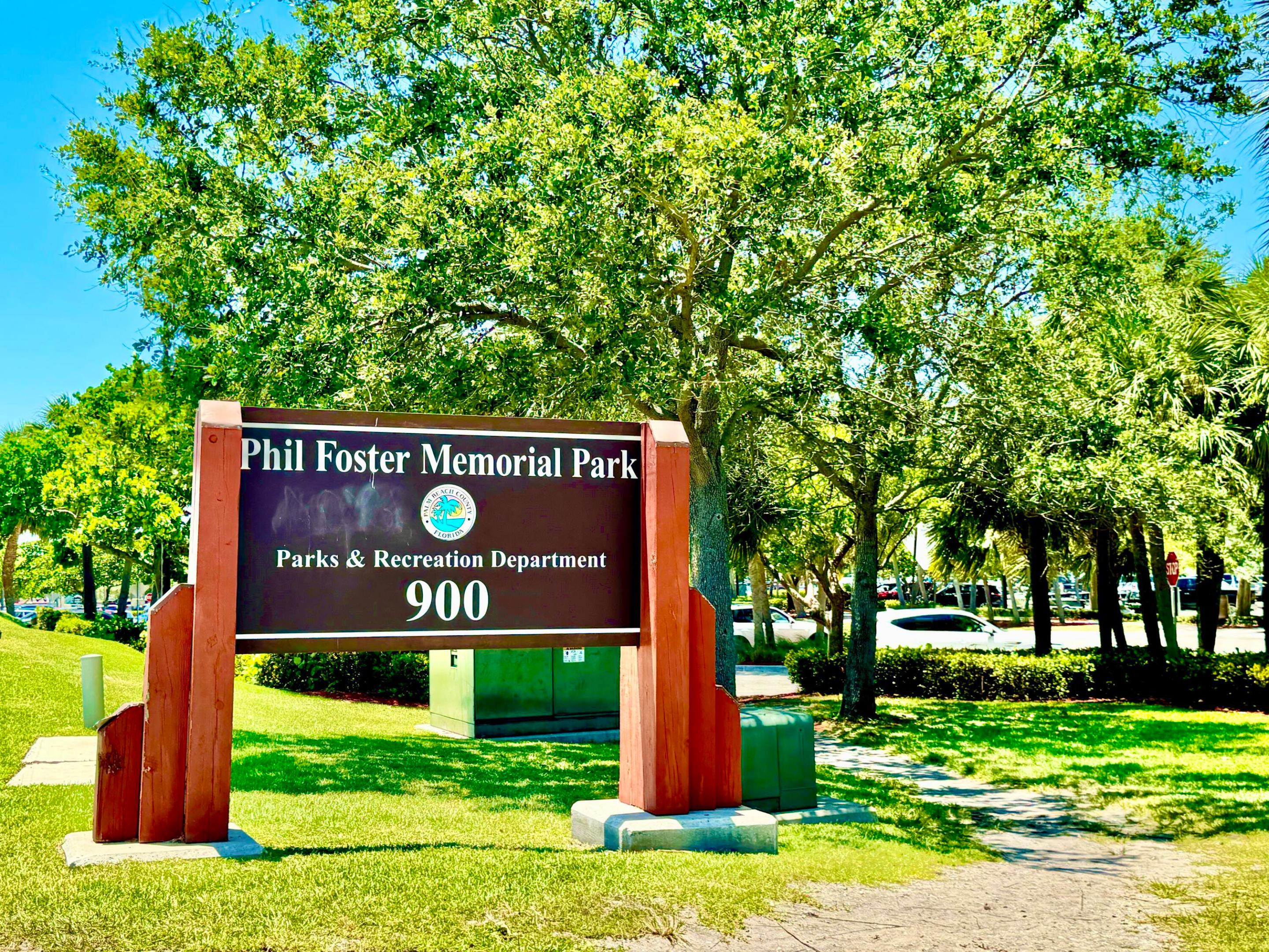 2401 Avenue Q, West Palm Beach FL 33404