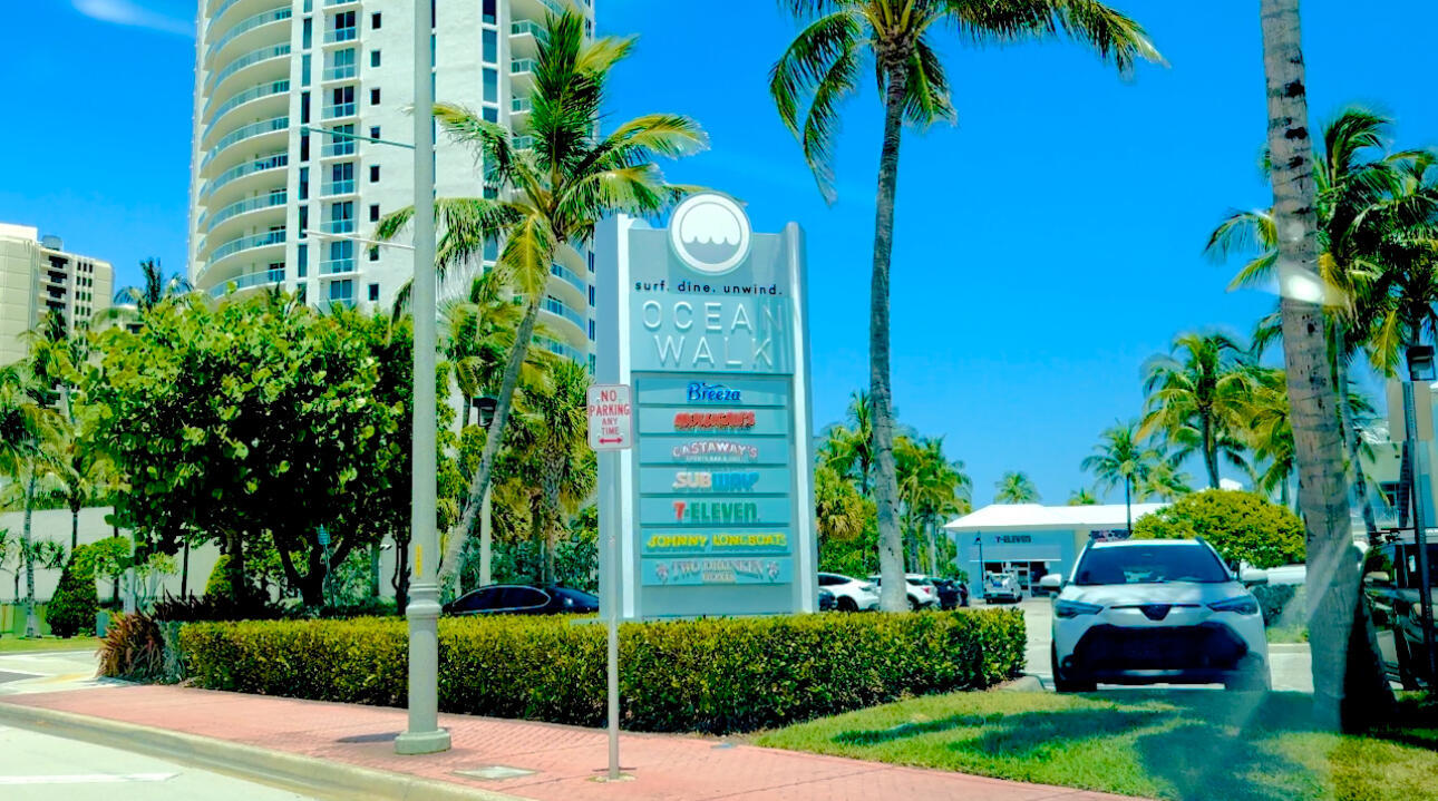 2401 Avenue Q, West Palm Beach FL 33404