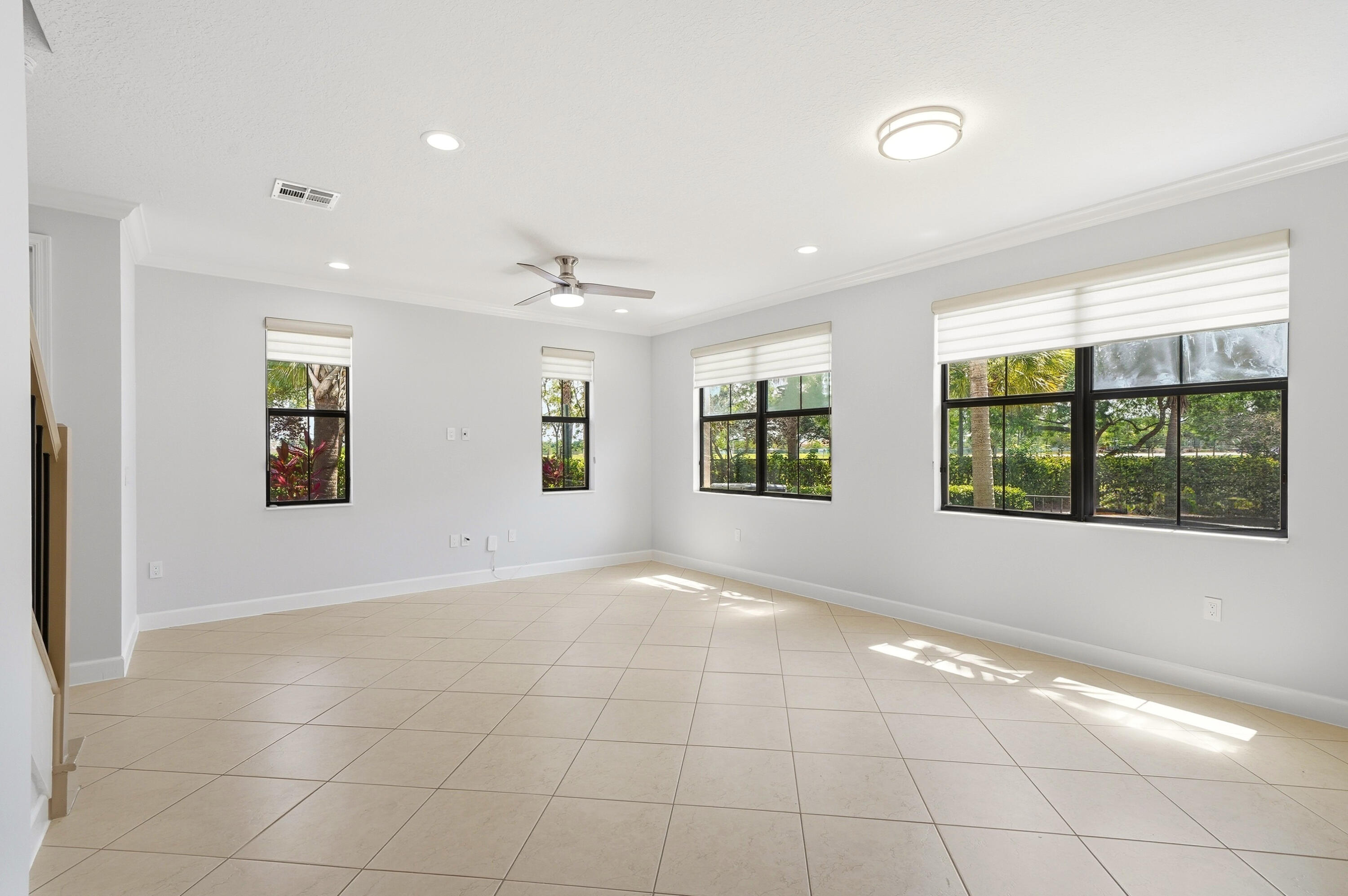 3390 NW 125th, Sunrise FL 33323