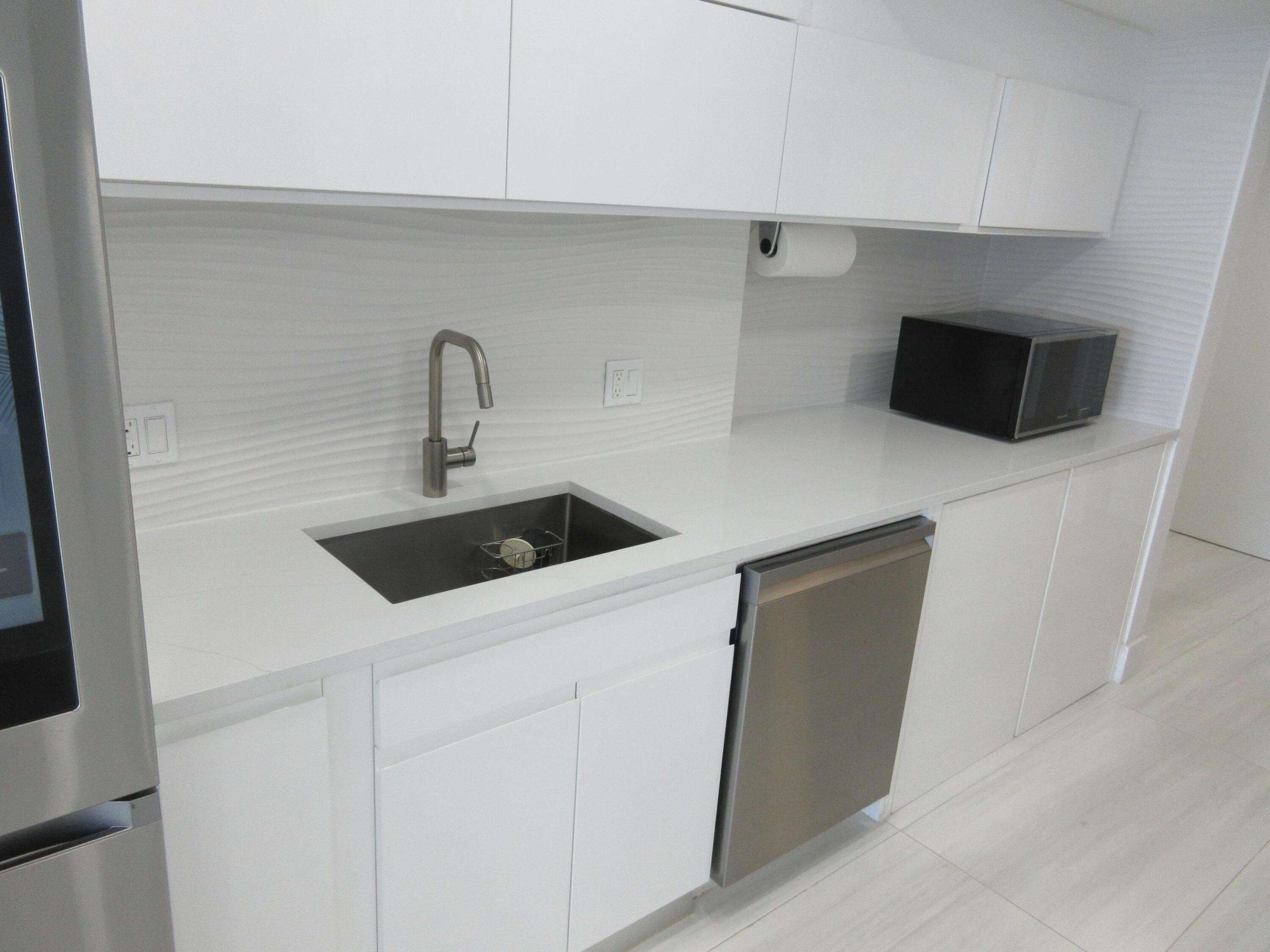 2200 S Ocean #205, Fort Lauderdale FL 33316