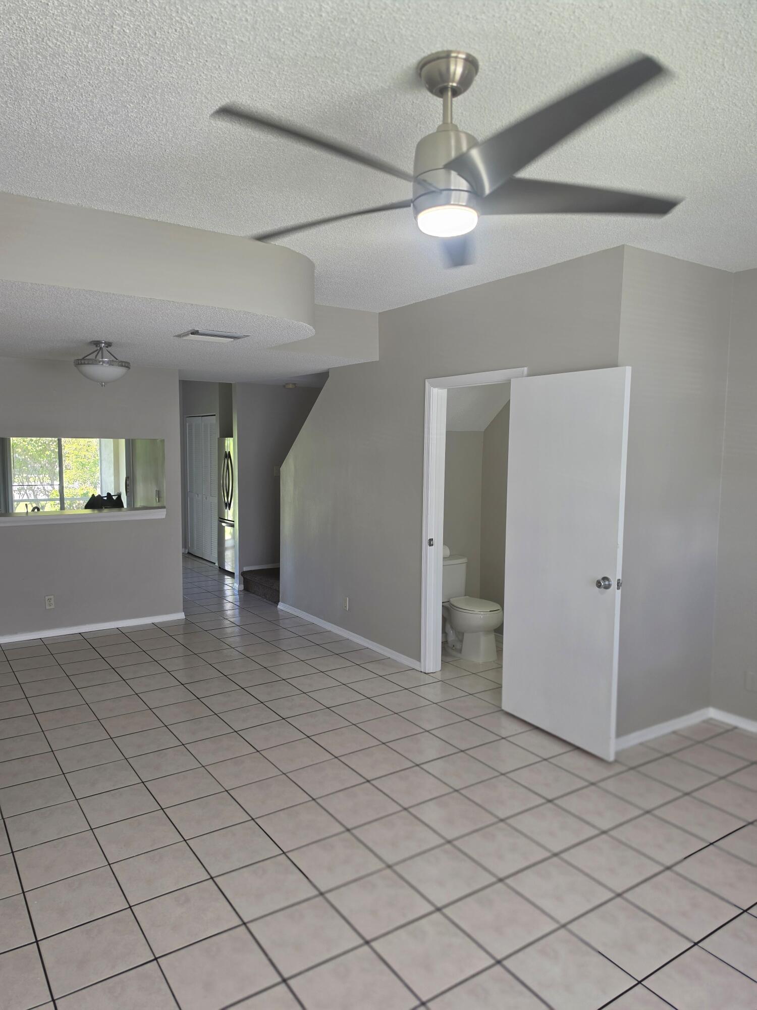 51 Whitehead #51, Weston FL 33326