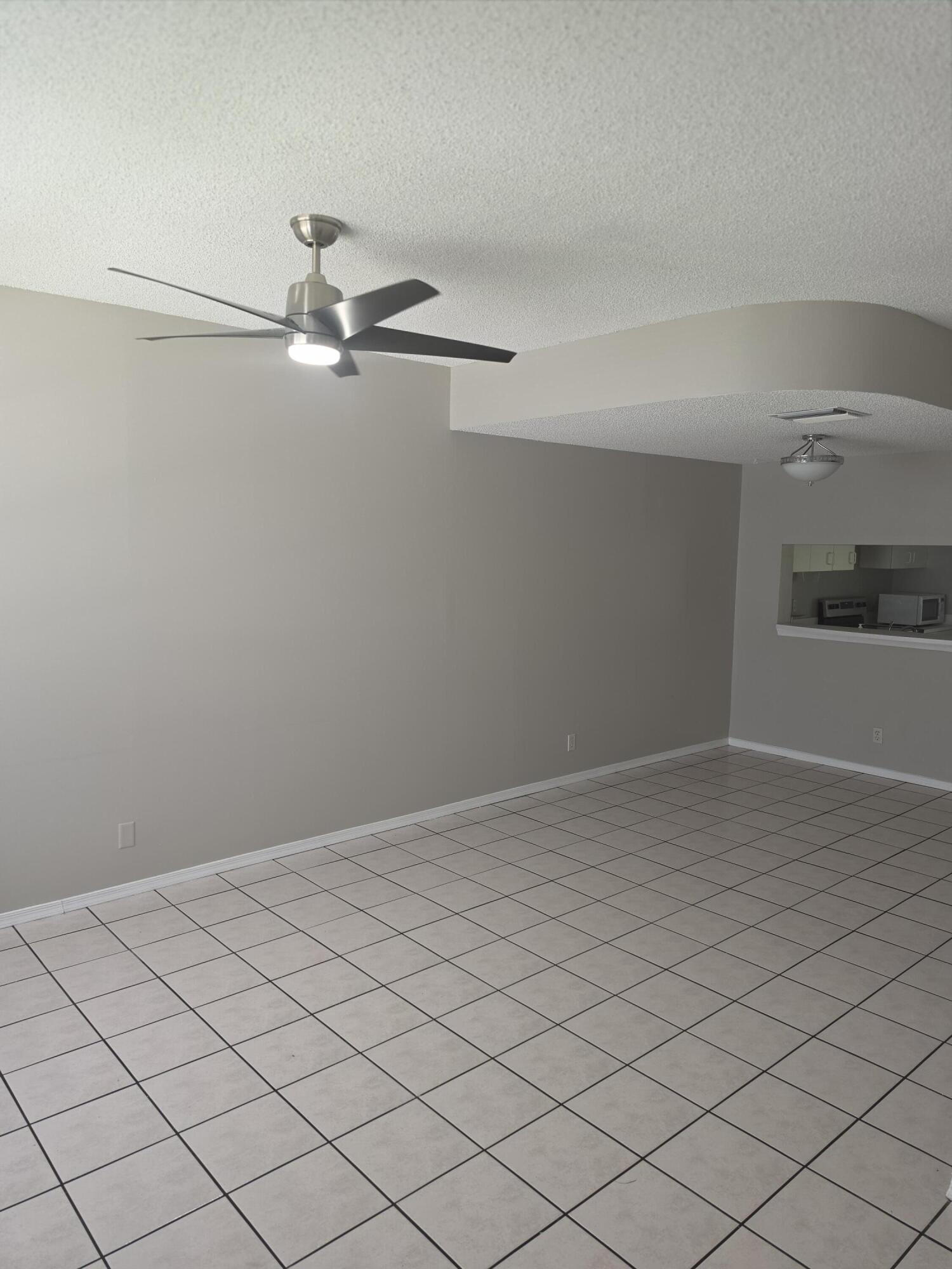 51 Whitehead #51, Weston FL 33326